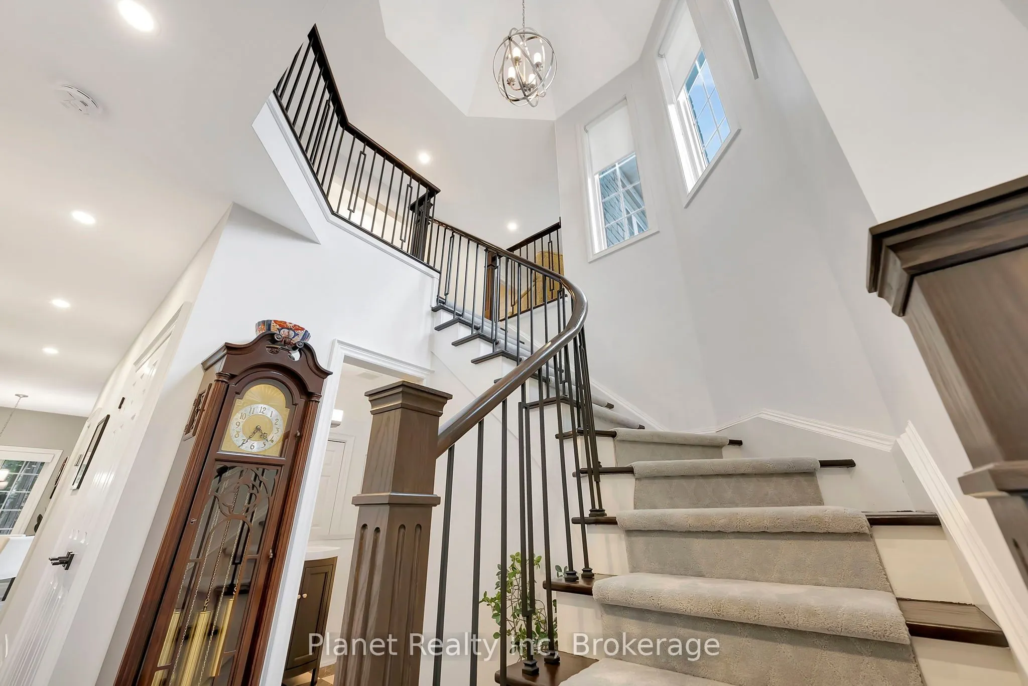 25 Manor Park Crescent #11