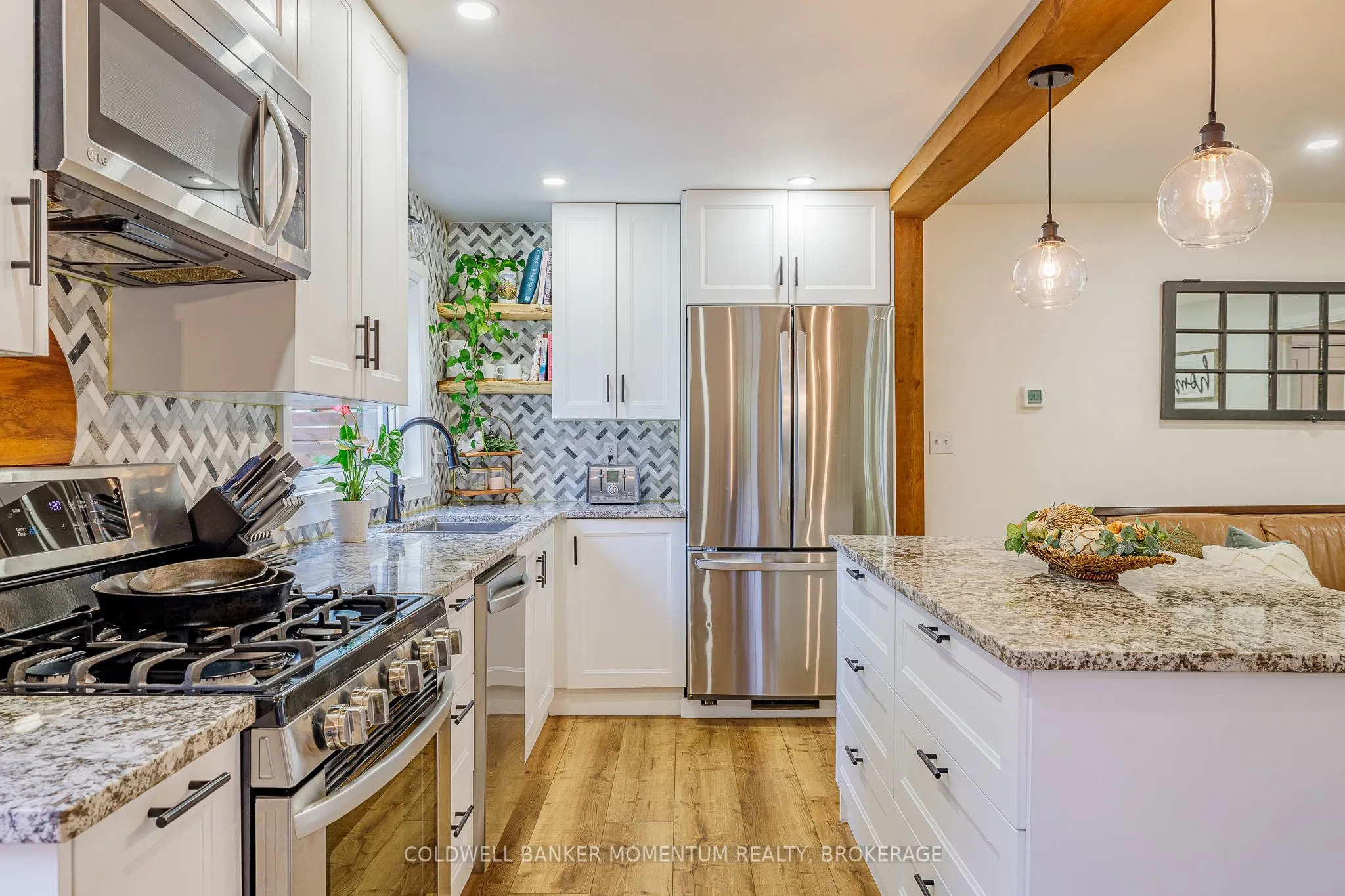 10A BETTS Avenue