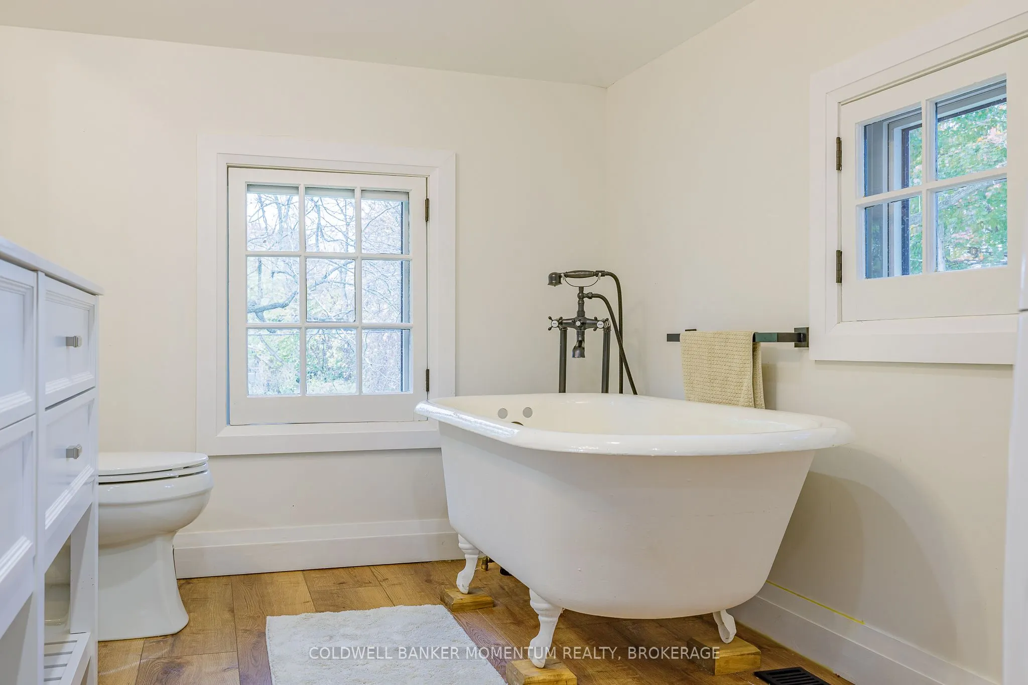 10A BETTS Avenue