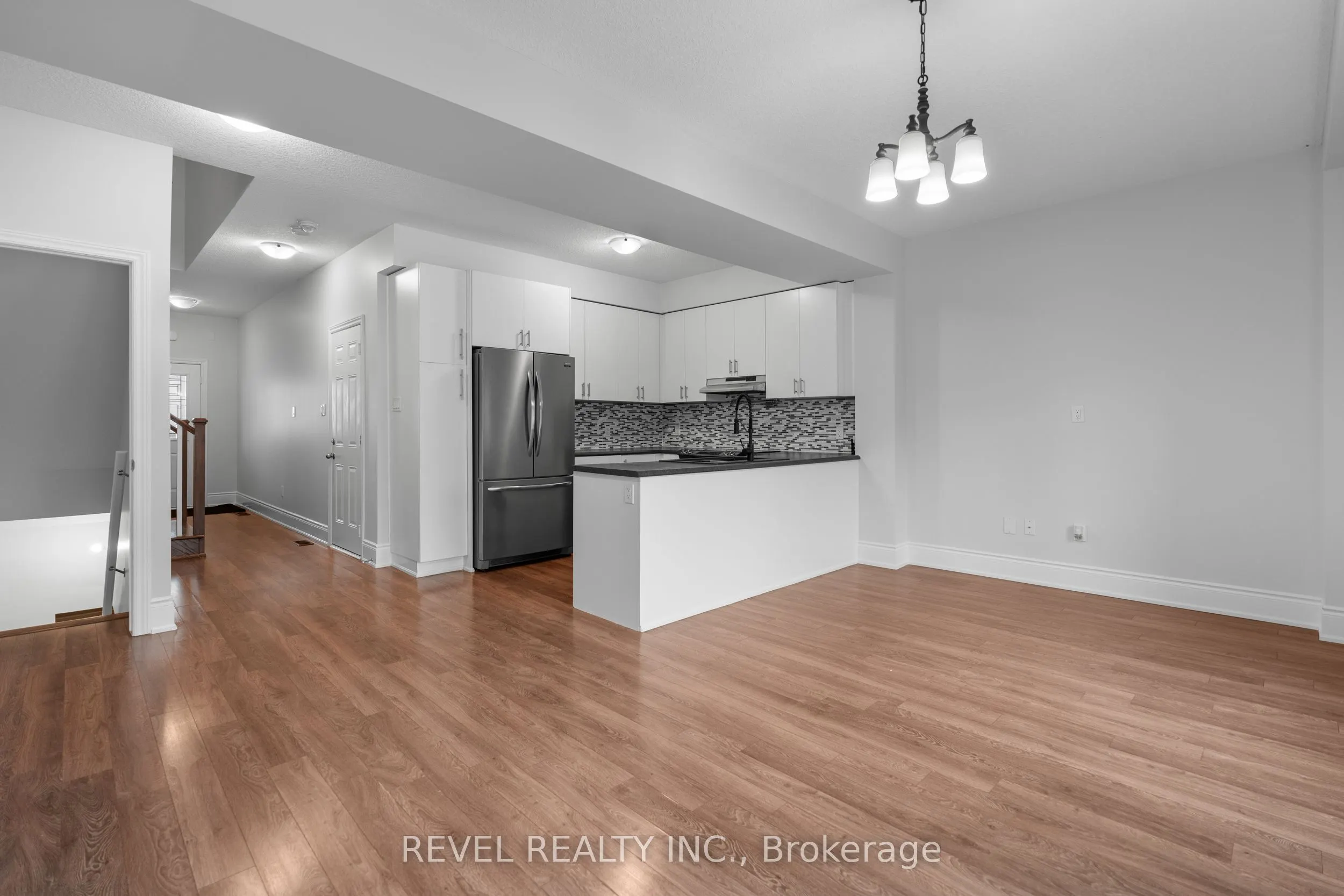 35 Sunset Way