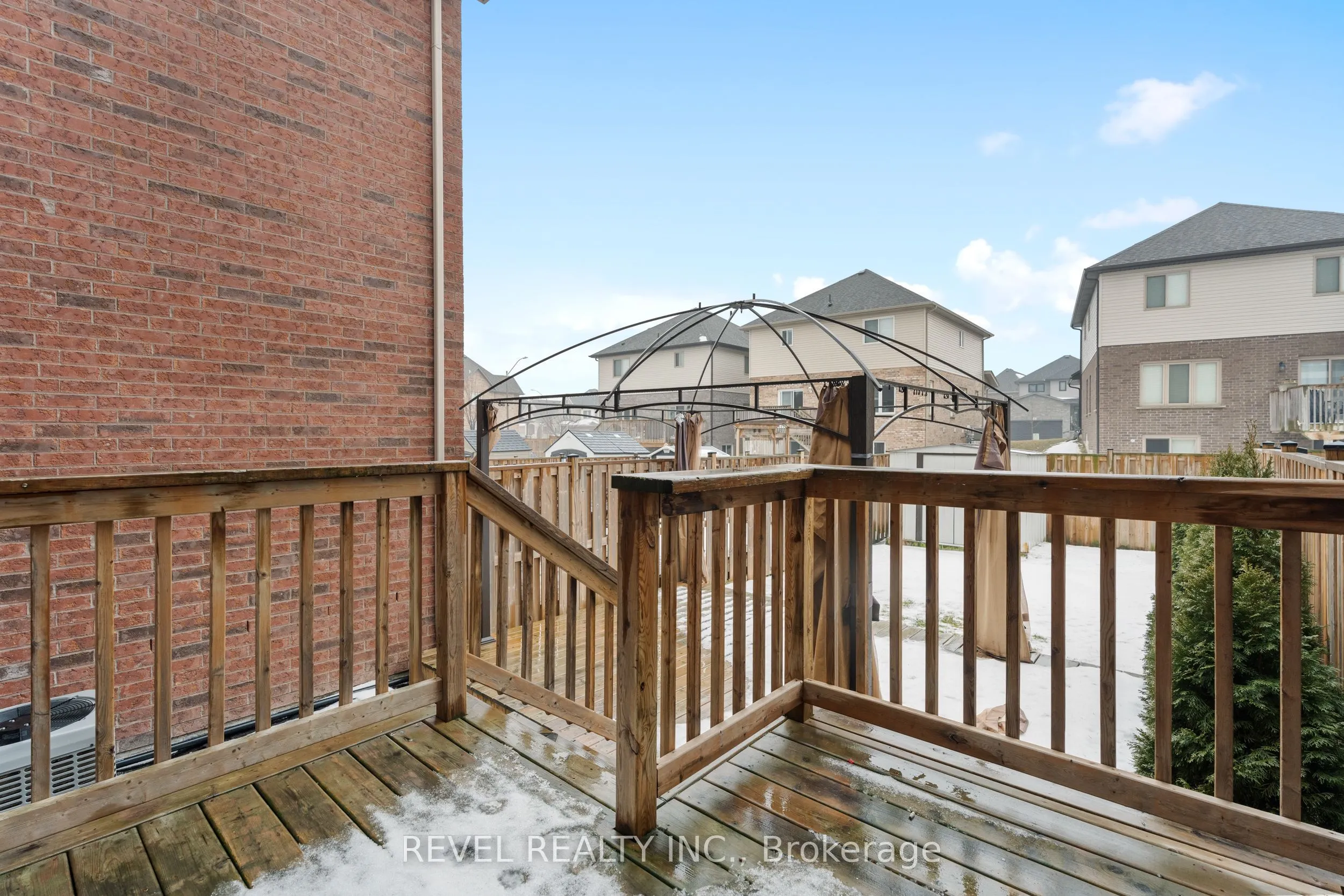 35 Sunset Way