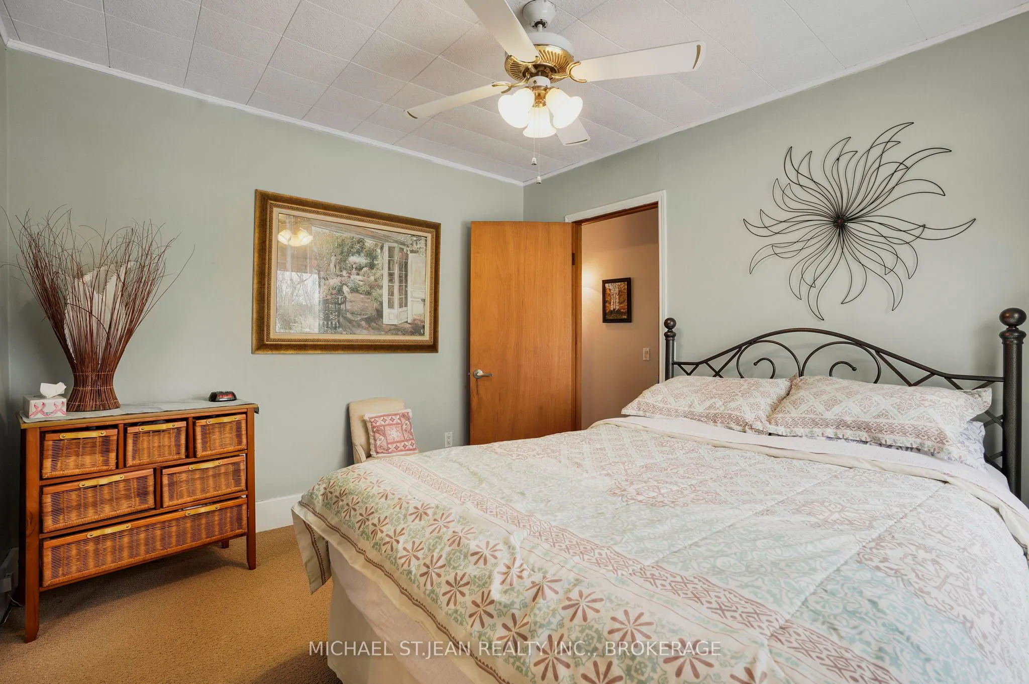 1022 Lakeshore Road