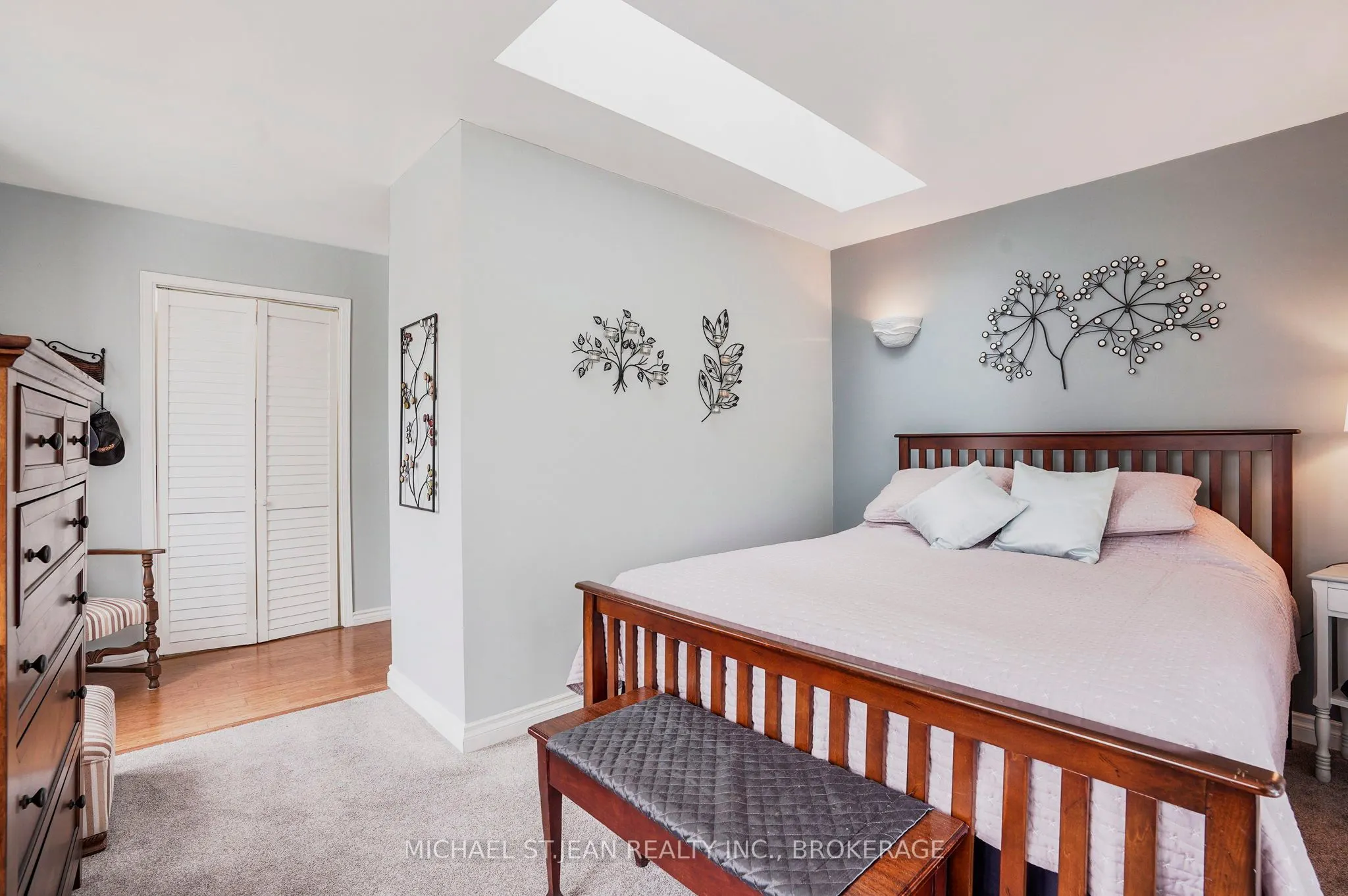 1022 Lakeshore Road