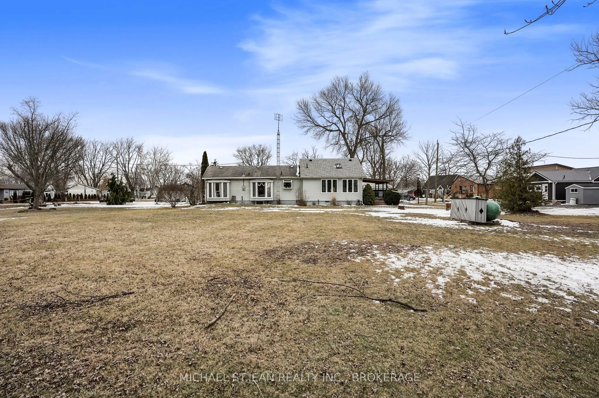 1022 Lakeshore Road
