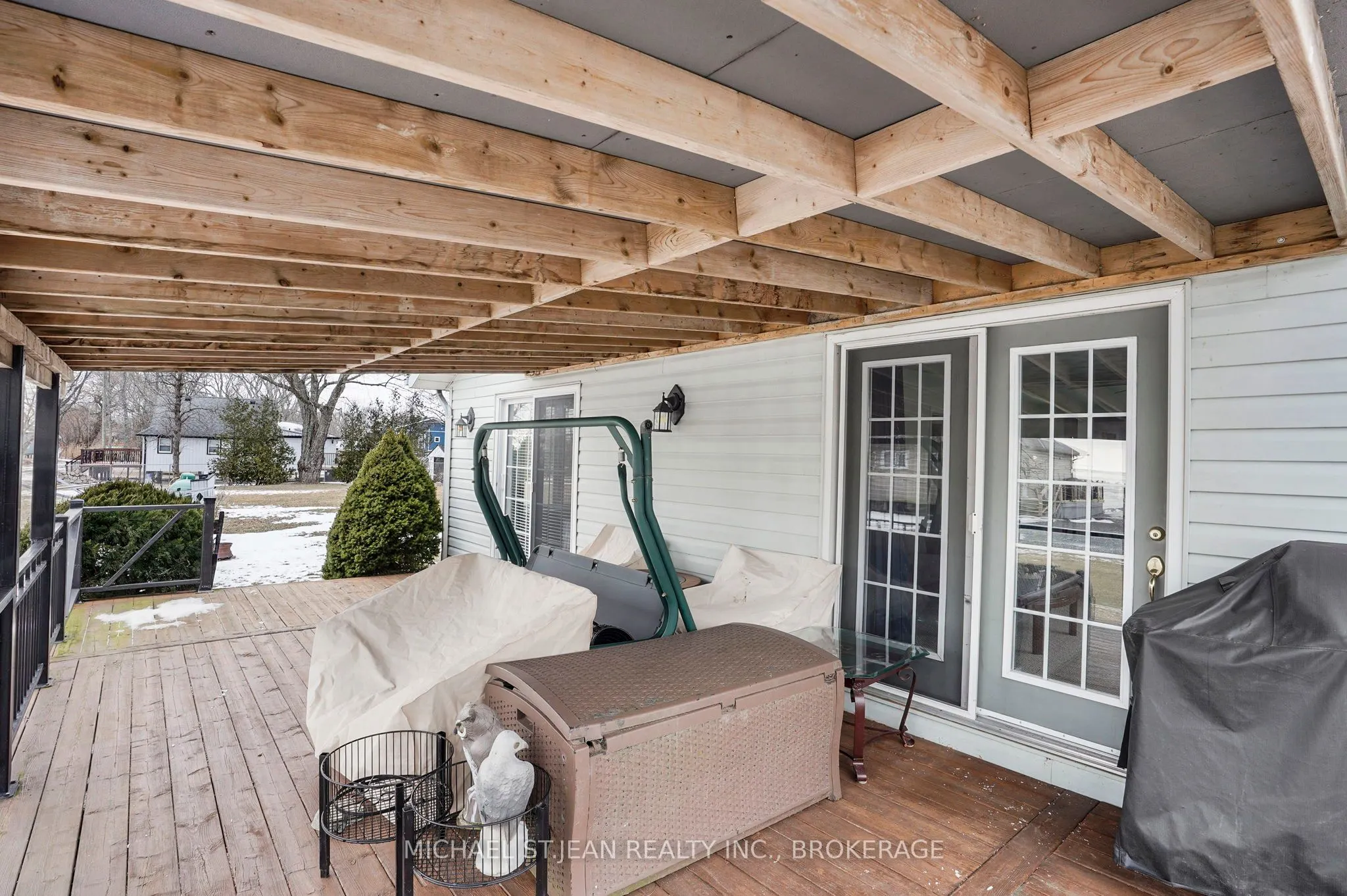 1022 Lakeshore Road