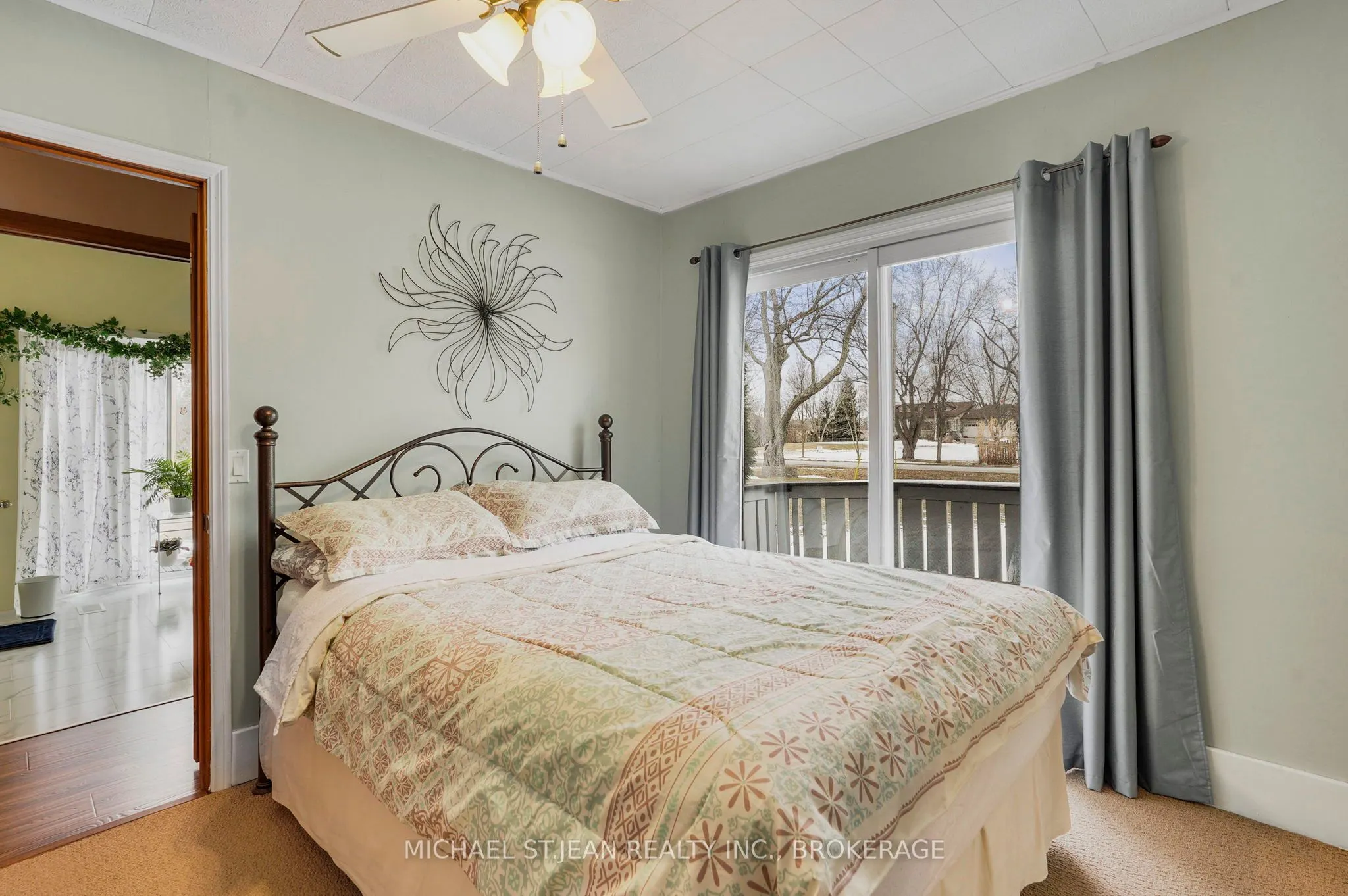 1022 Lakeshore Road