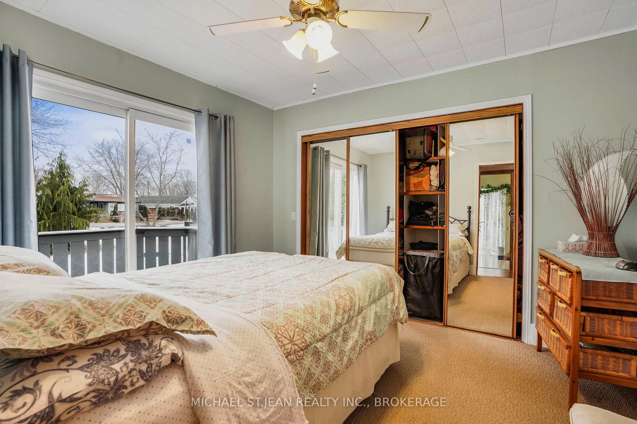 1022 Lakeshore Road