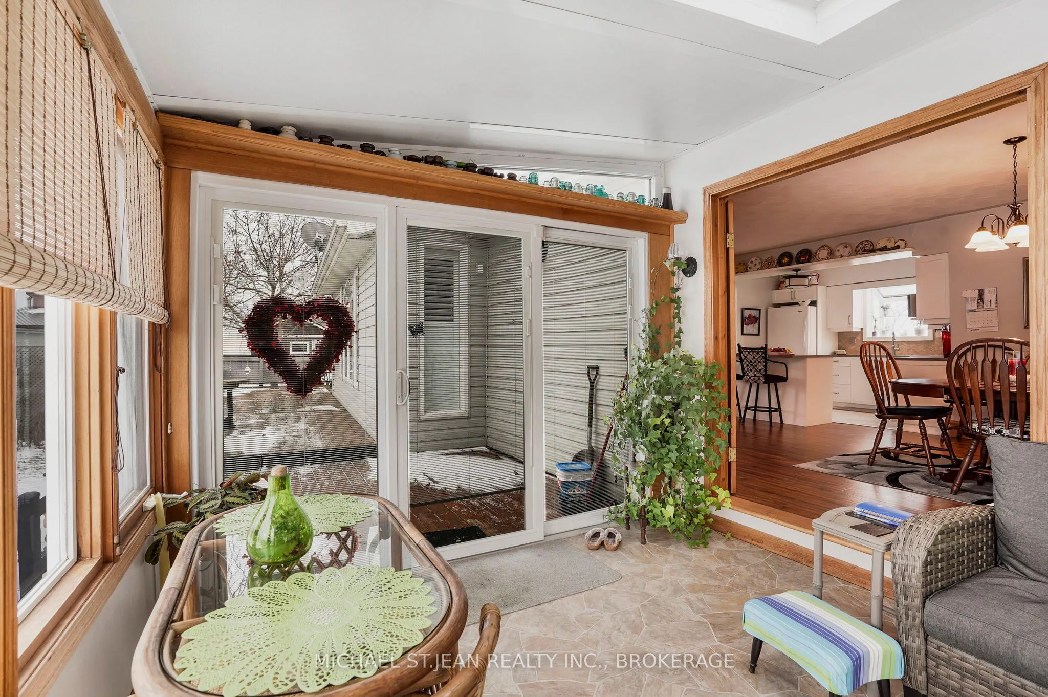 1022 Lakeshore Road