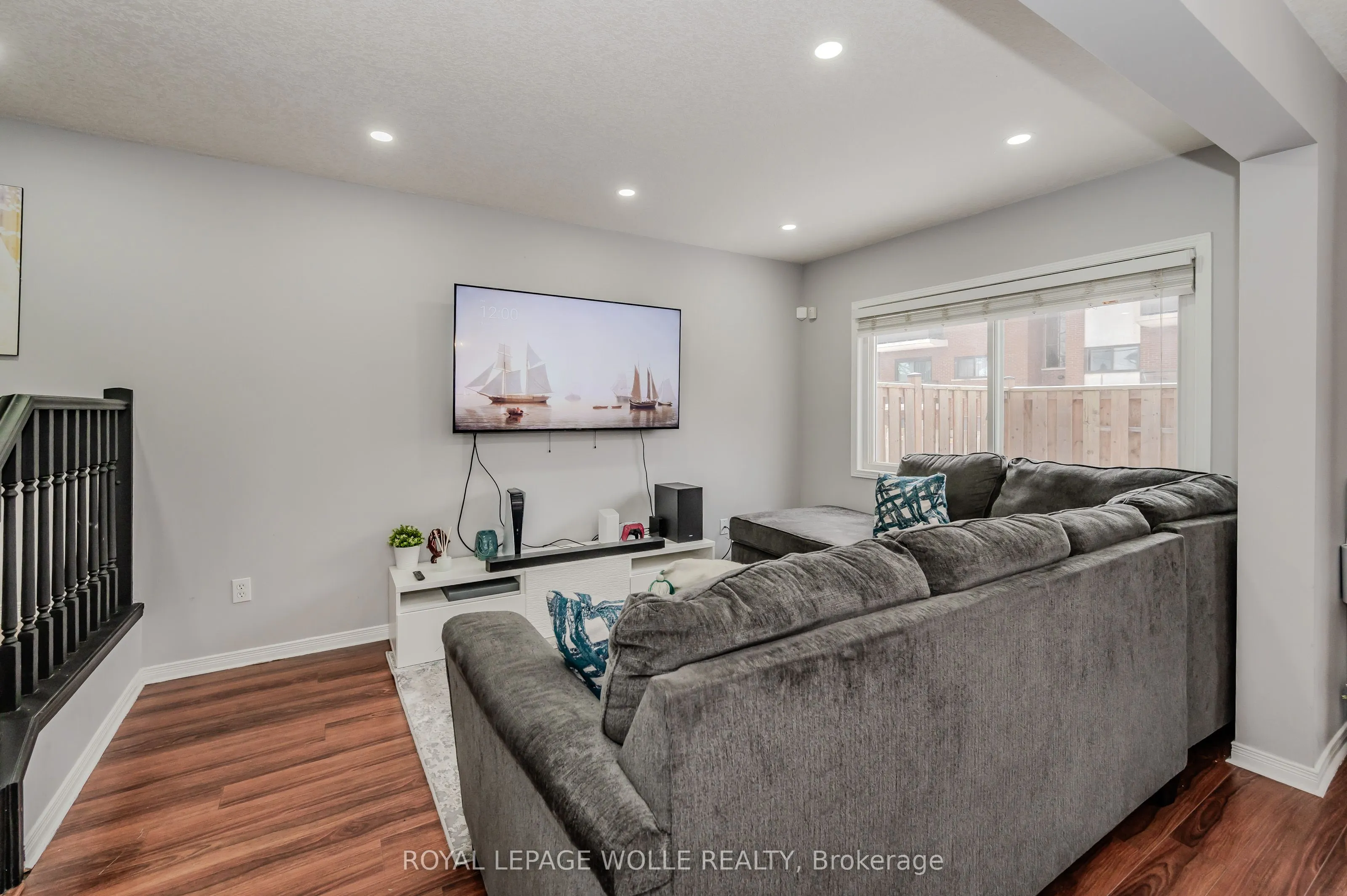 120 Dudhope Avenue #20