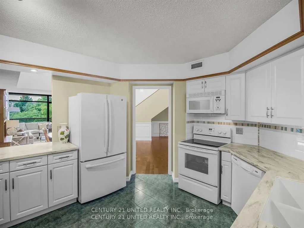 1818 Cherryhill Road #502