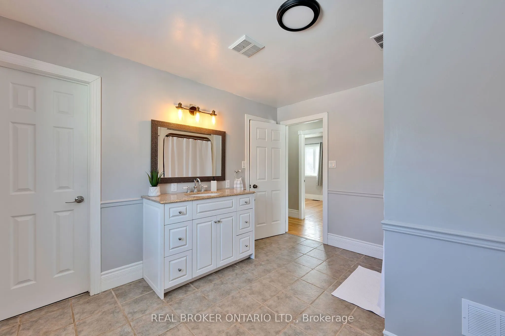 3993 CHAPEL Road