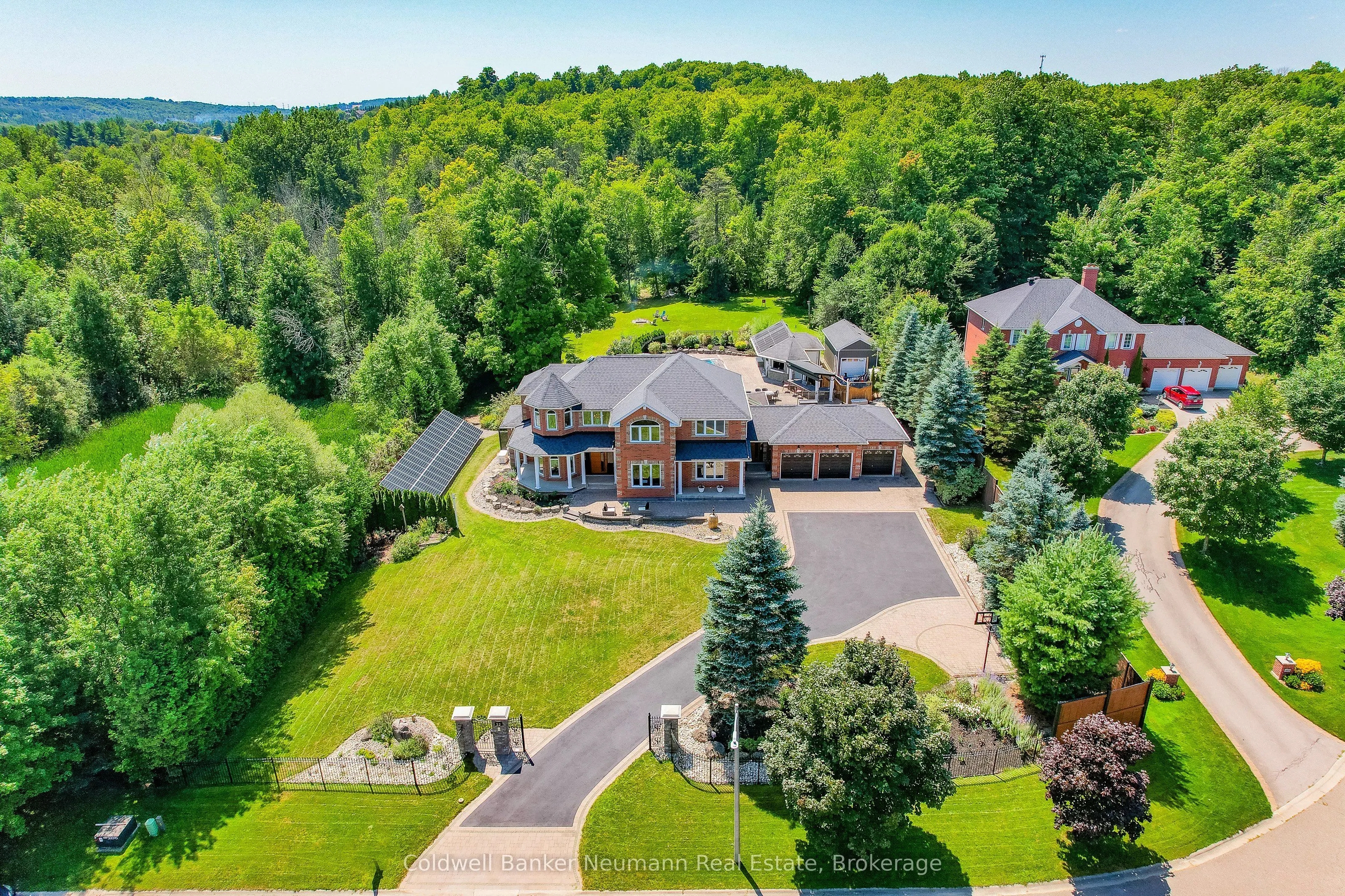32 Forest Ridge Road