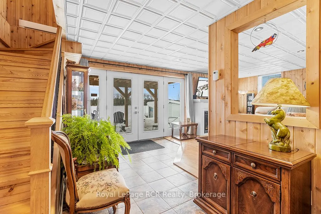 48 Island View Drive N