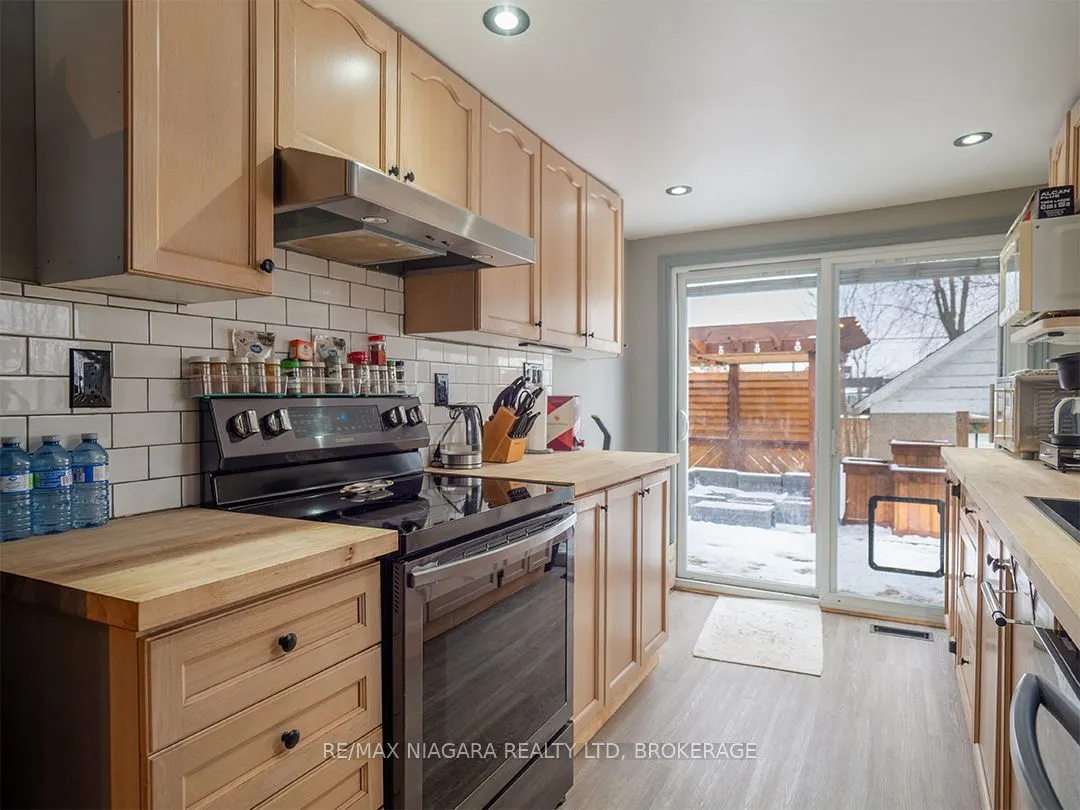 34 Humboldt Parkway