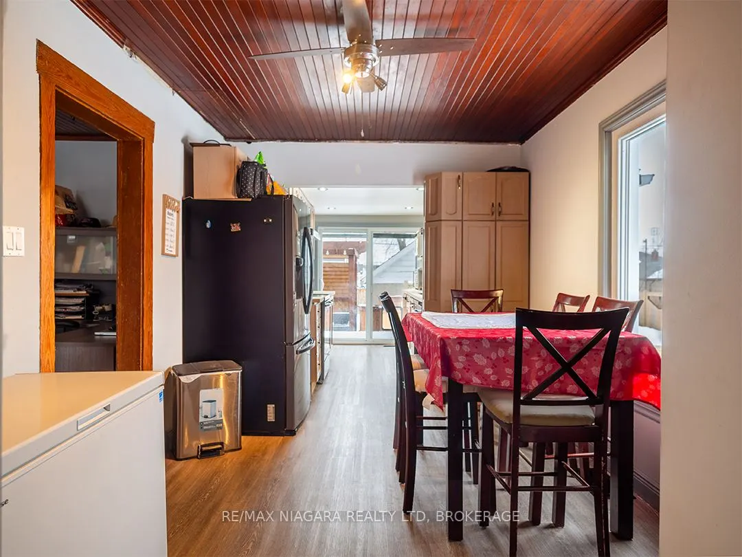 34 Humboldt Parkway