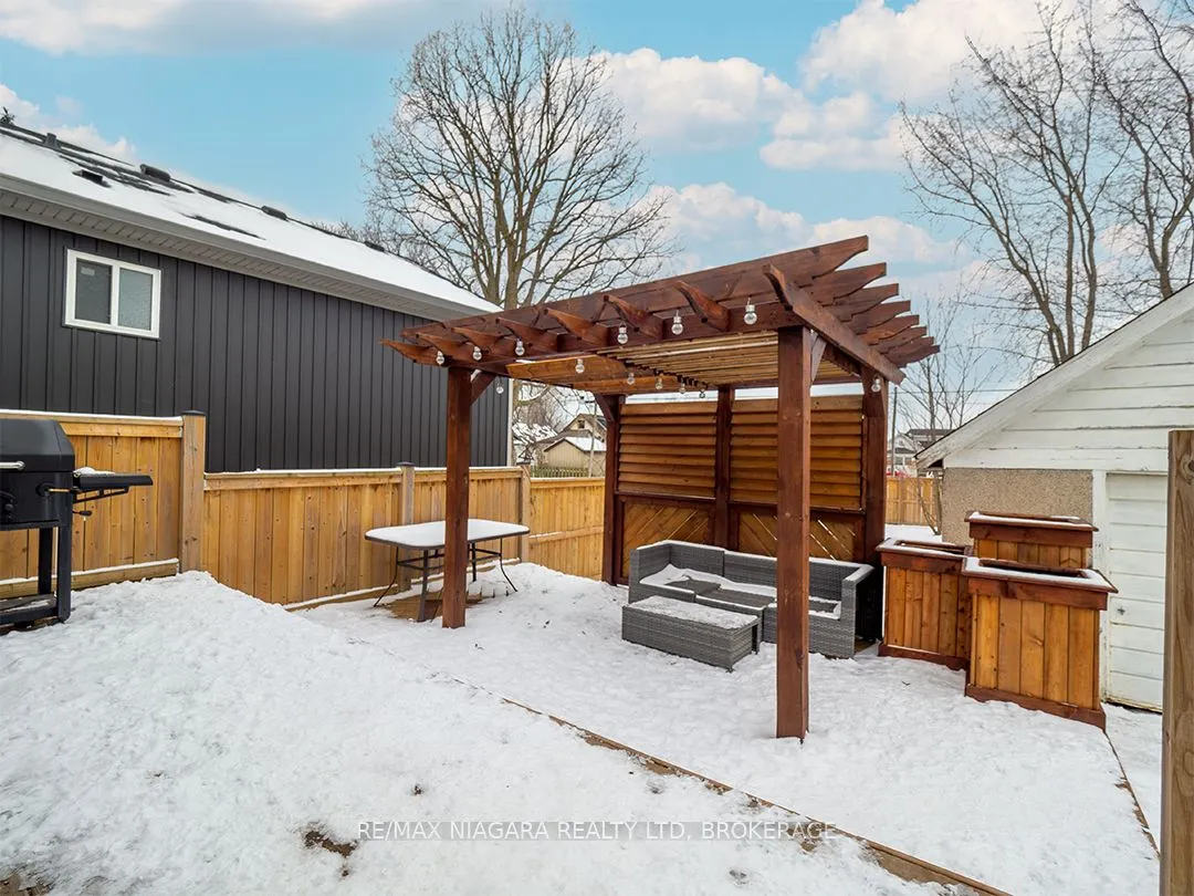 34 Humboldt Parkway