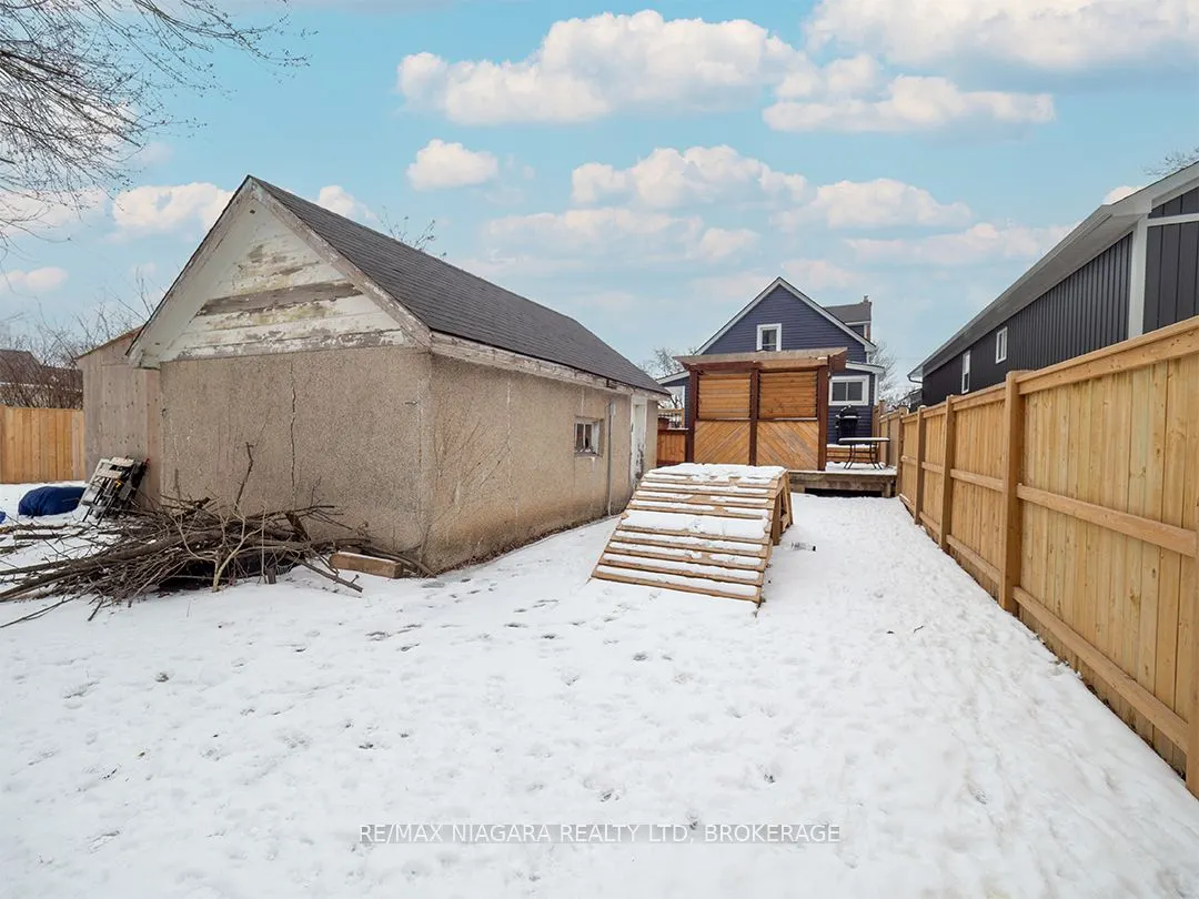 34 Humboldt Parkway