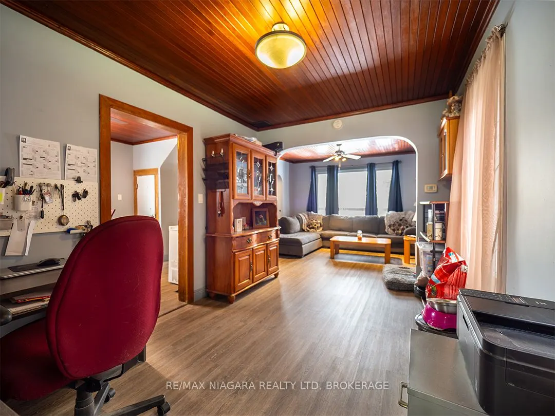 34 Humboldt Parkway