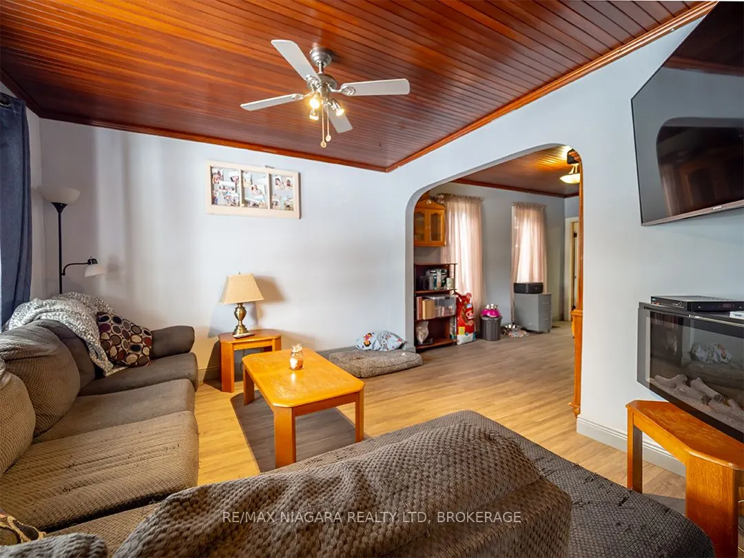 34 Humboldt Parkway