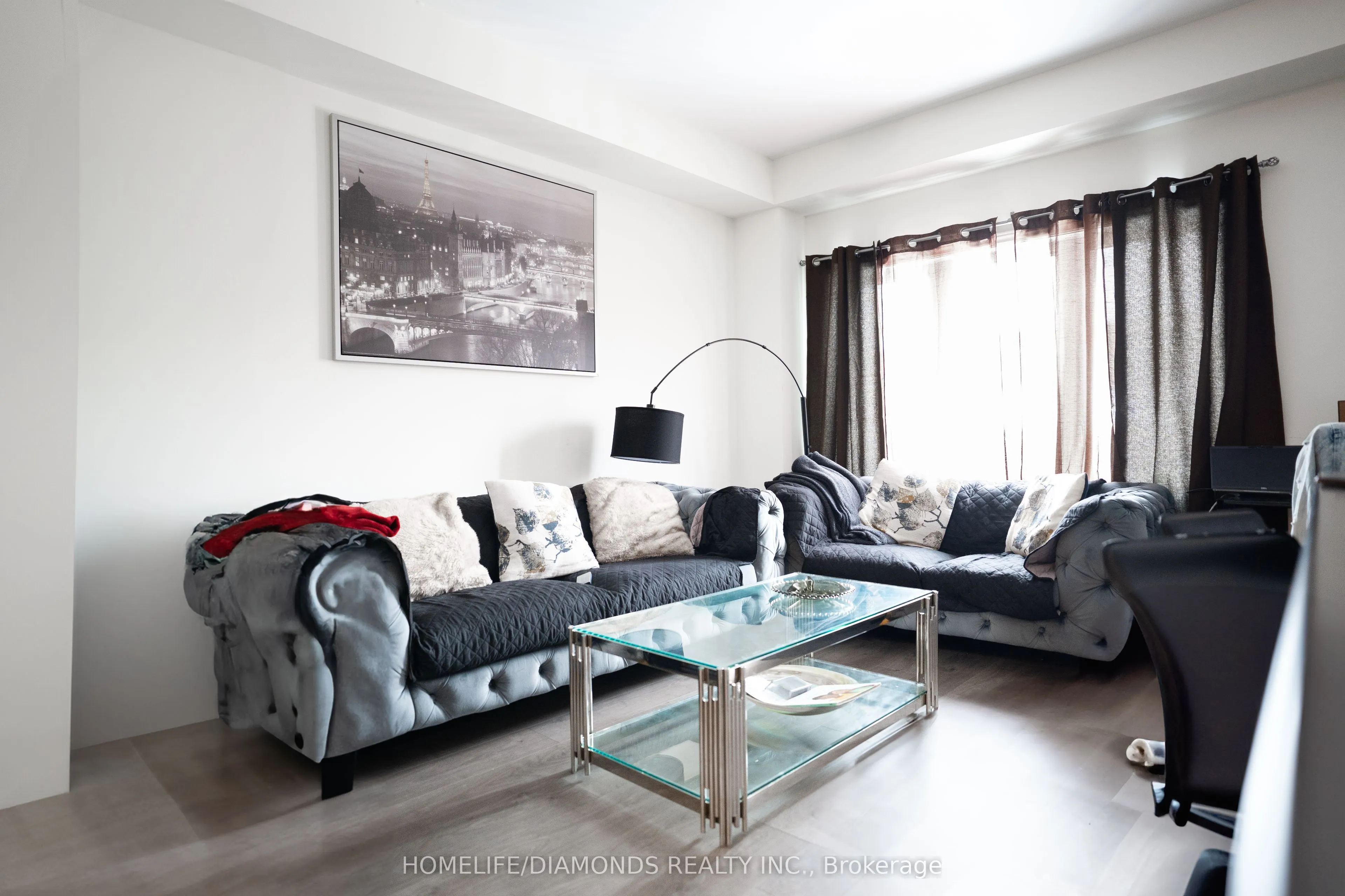 31 SAPPHIRE Way