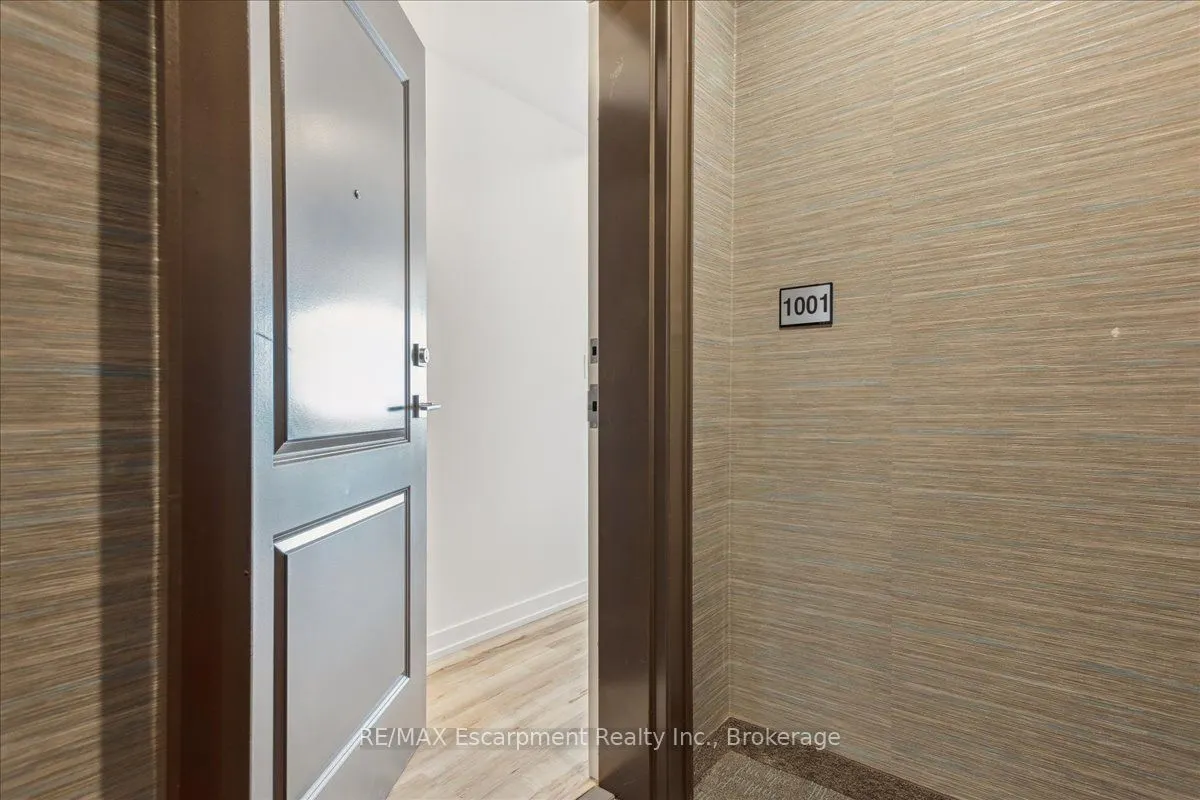 450 Dundas Street E #1001