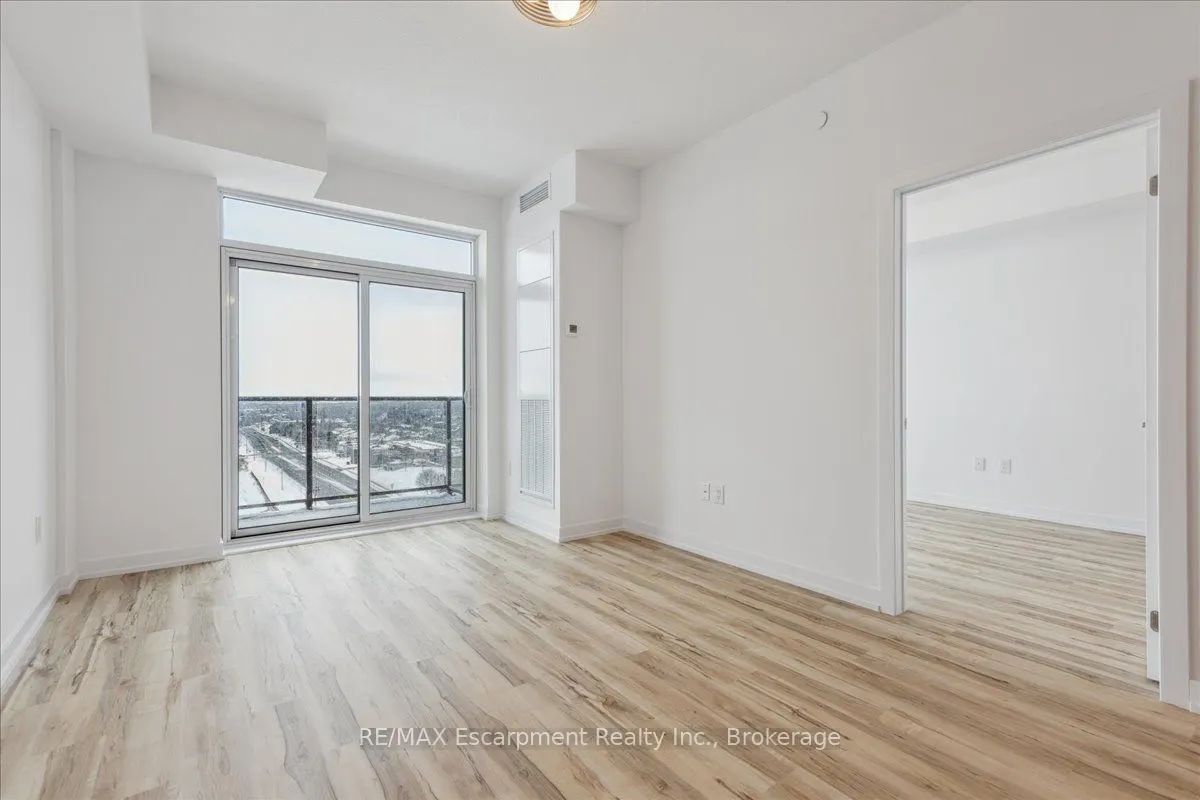 450 Dundas Street E #1001