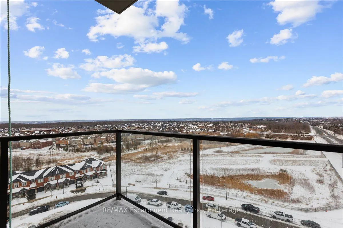 450 Dundas Street E #1001