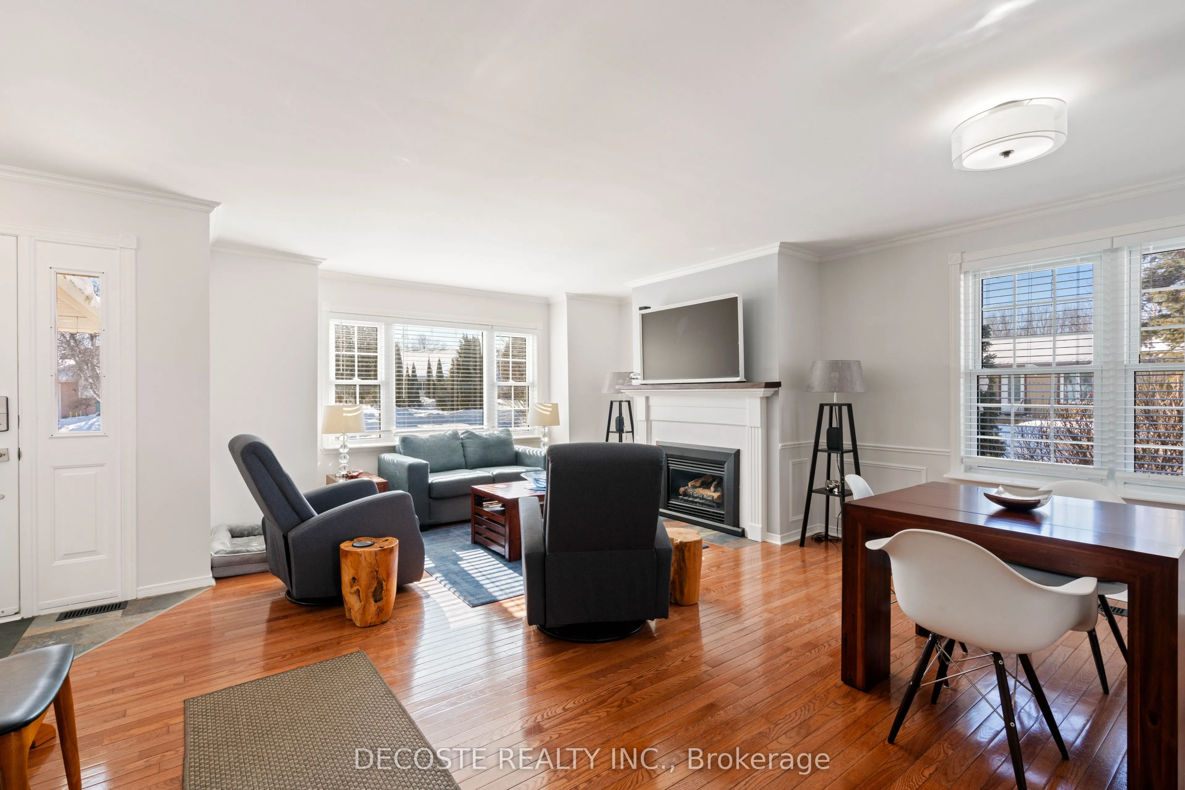 6263 MacDonald Court