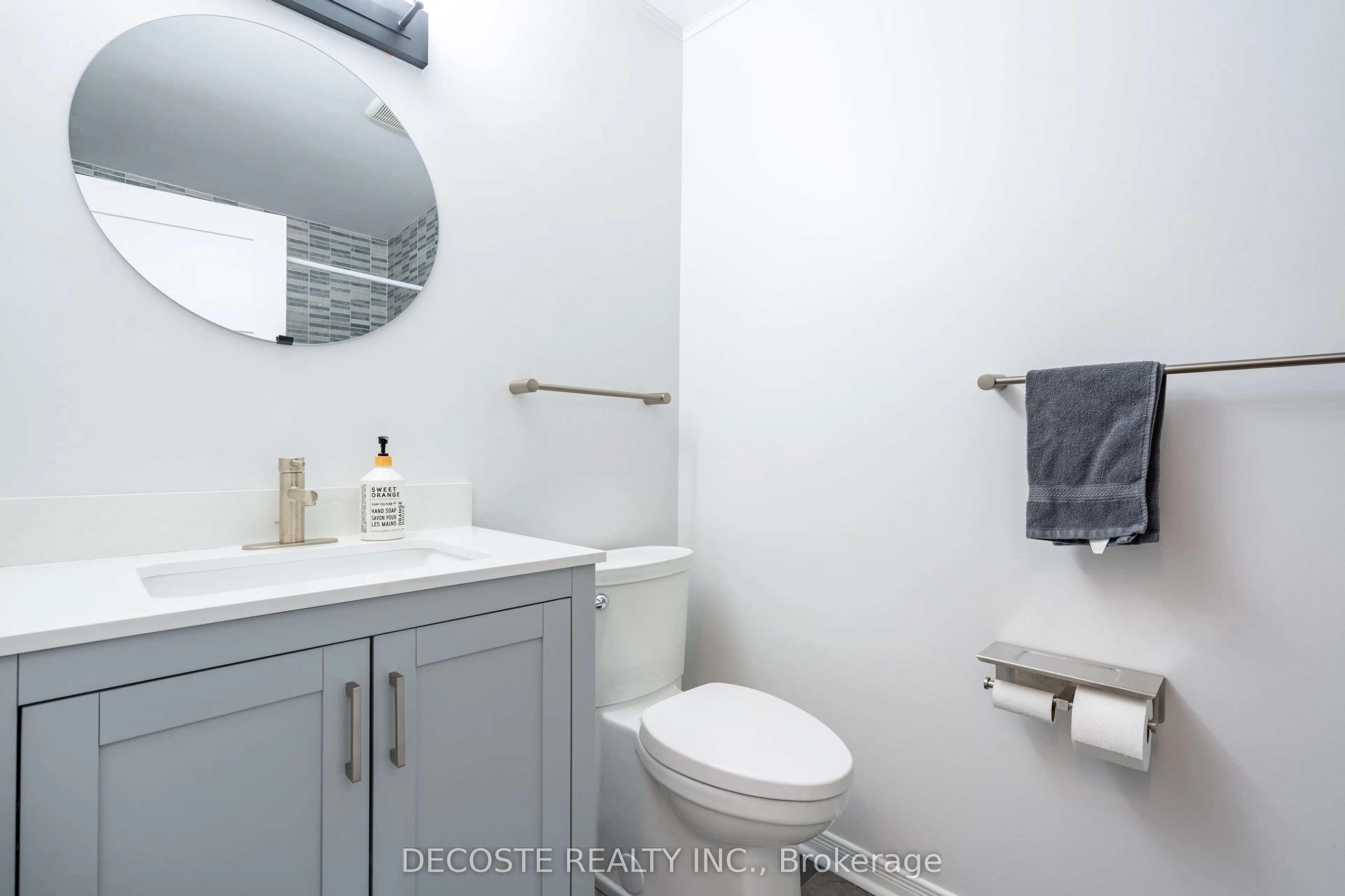 6263 MacDonald Court