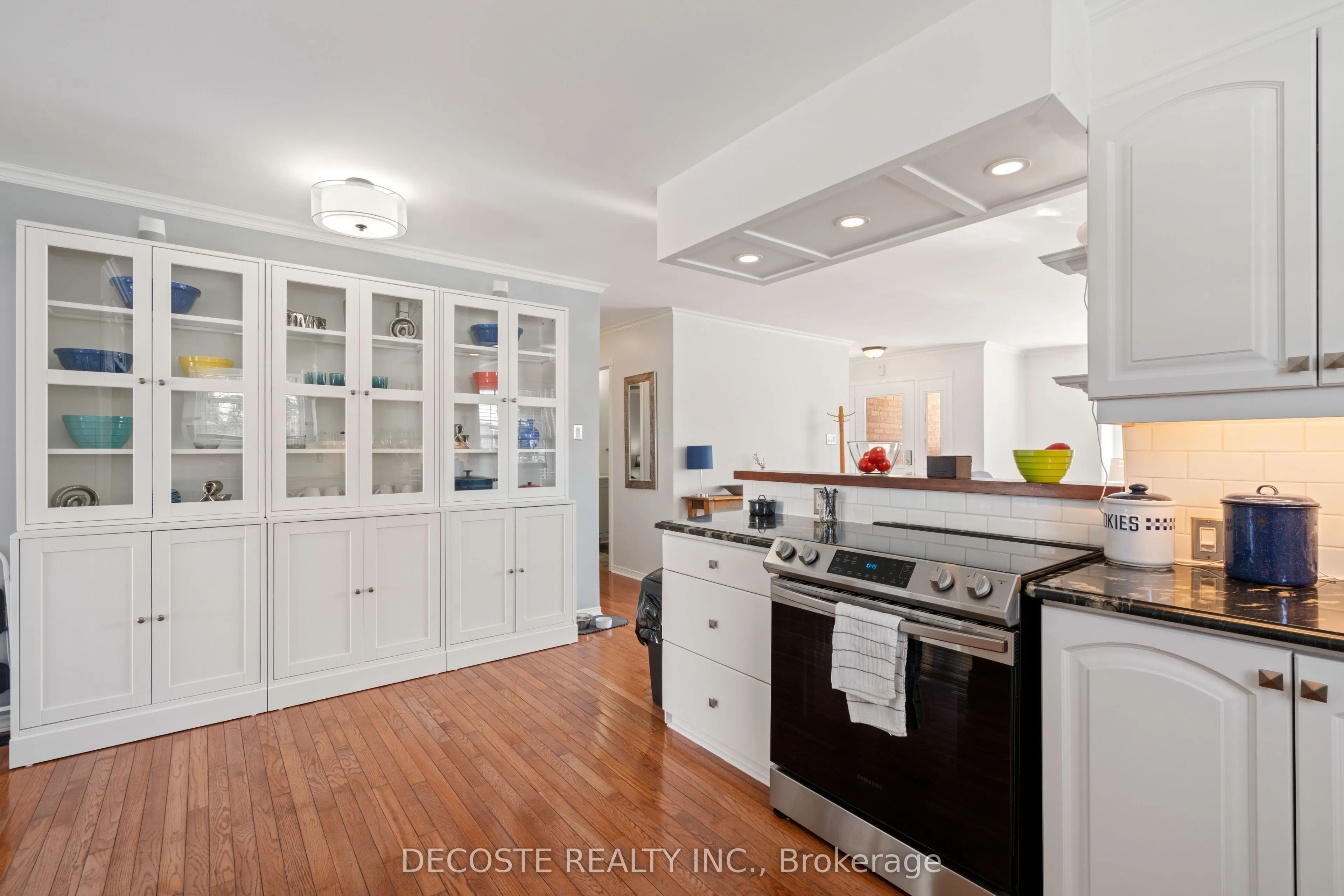 6263 MacDonald Court