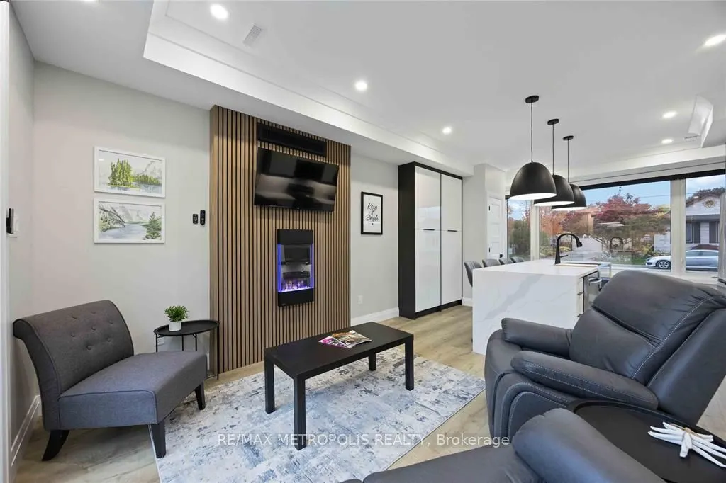 109 St Clair Street