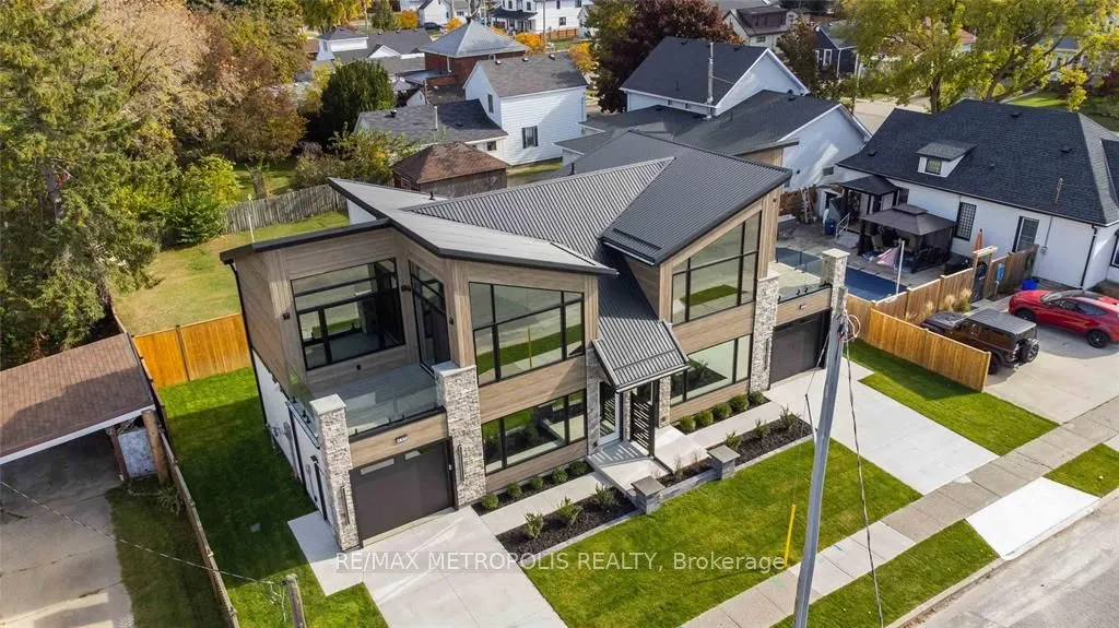 109 St Clair Street