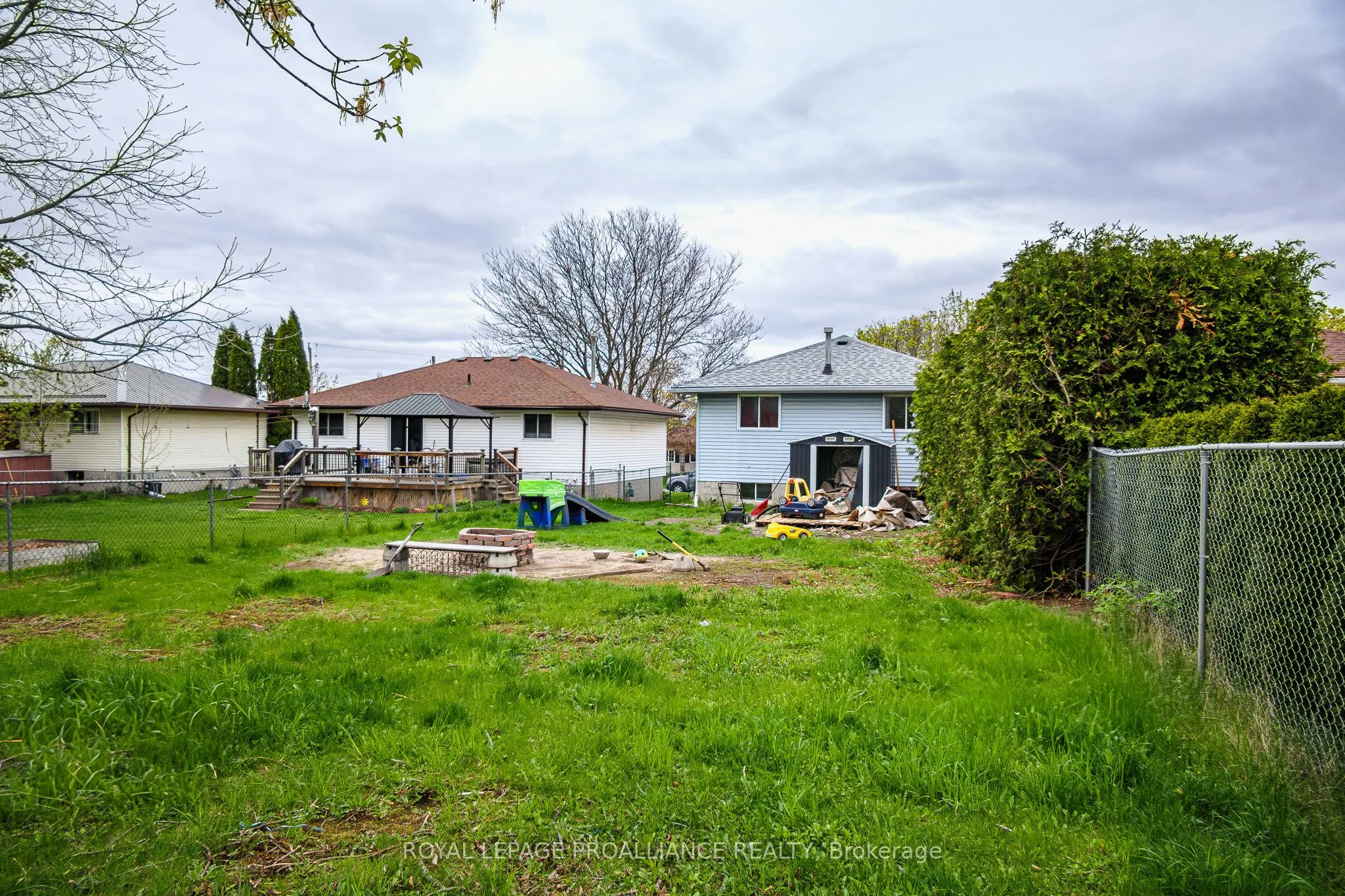 21 Pepper Avenue