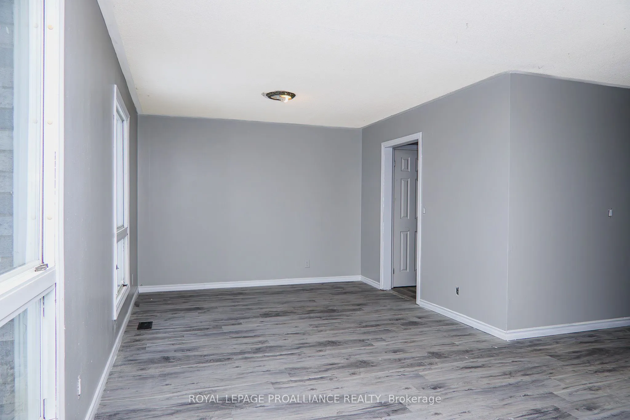 21 Pepper Avenue