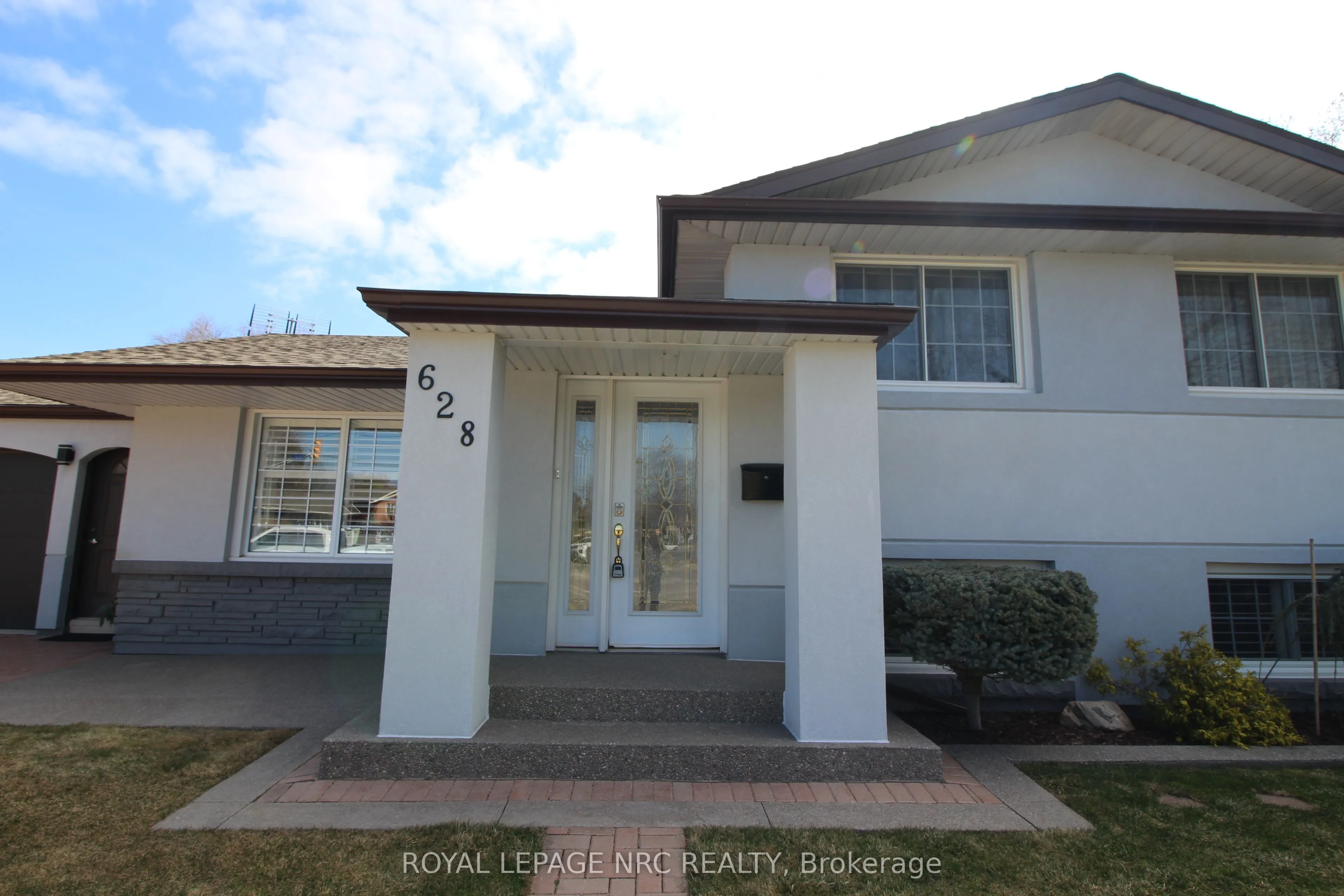 628 Vine Street