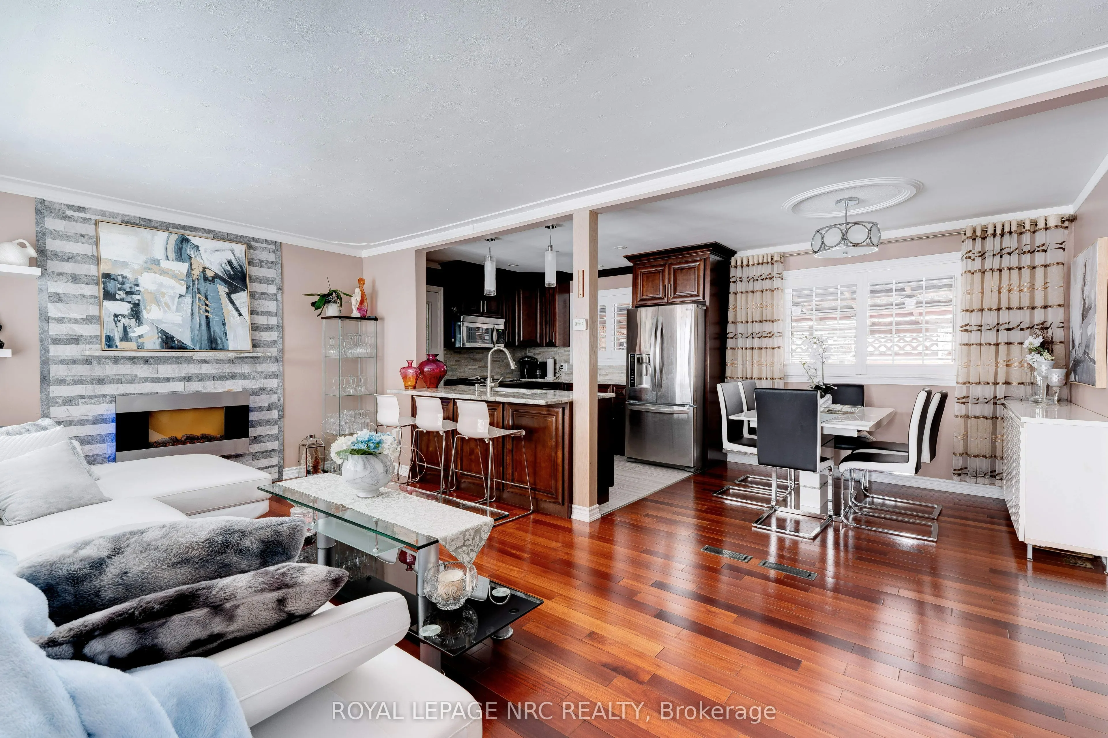 628 Vine Street
