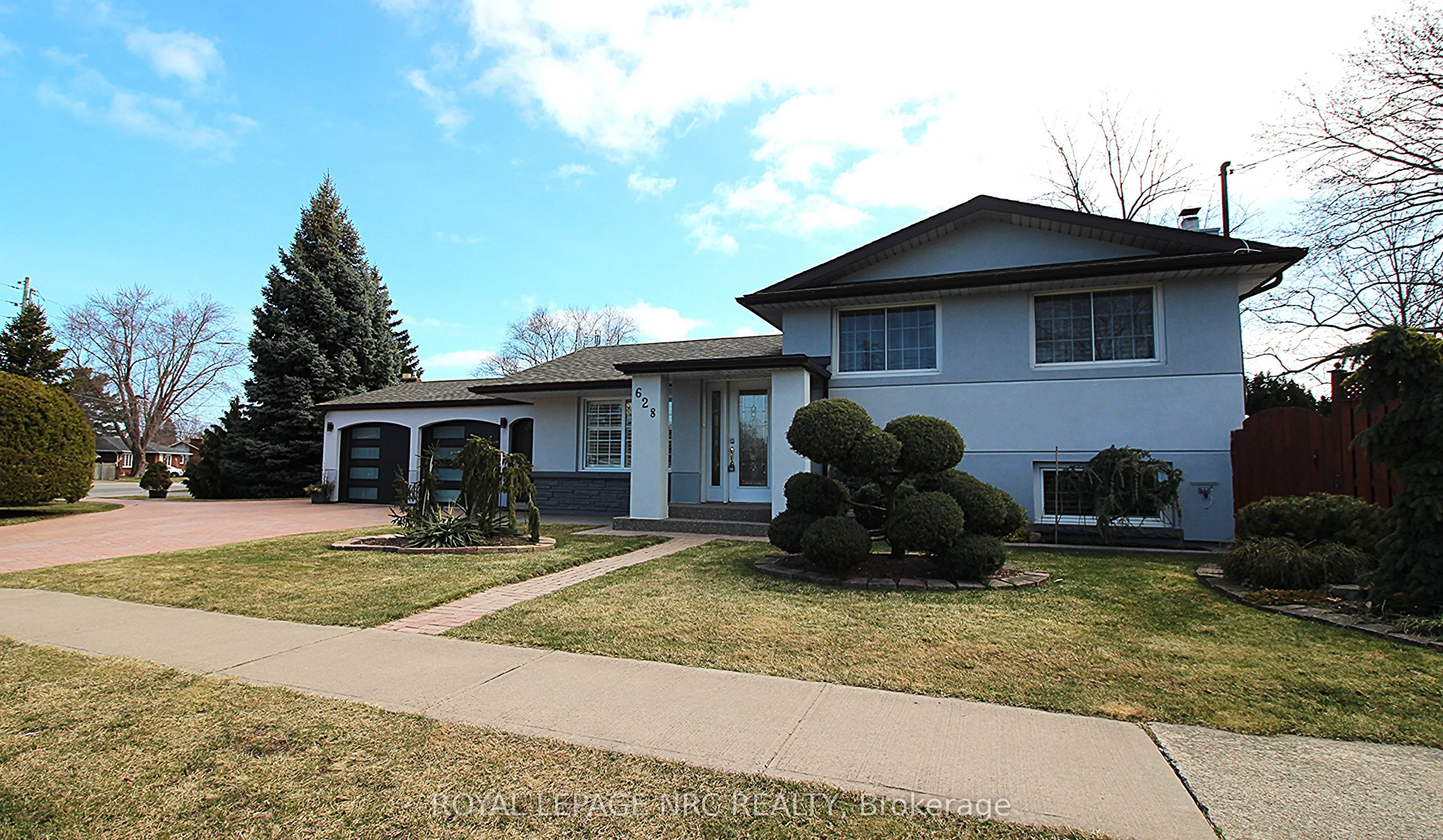628 Vine Street