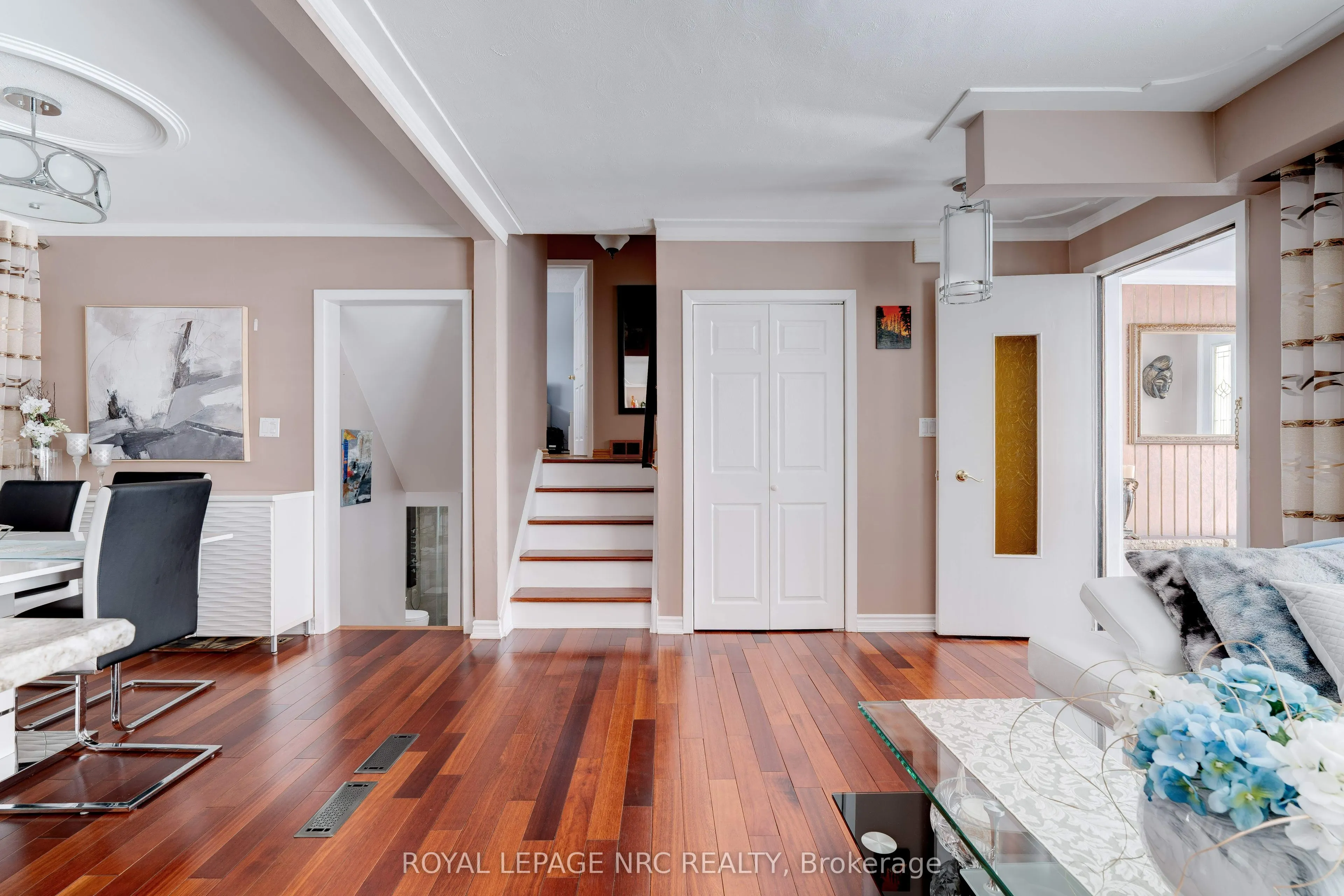 628 Vine Street