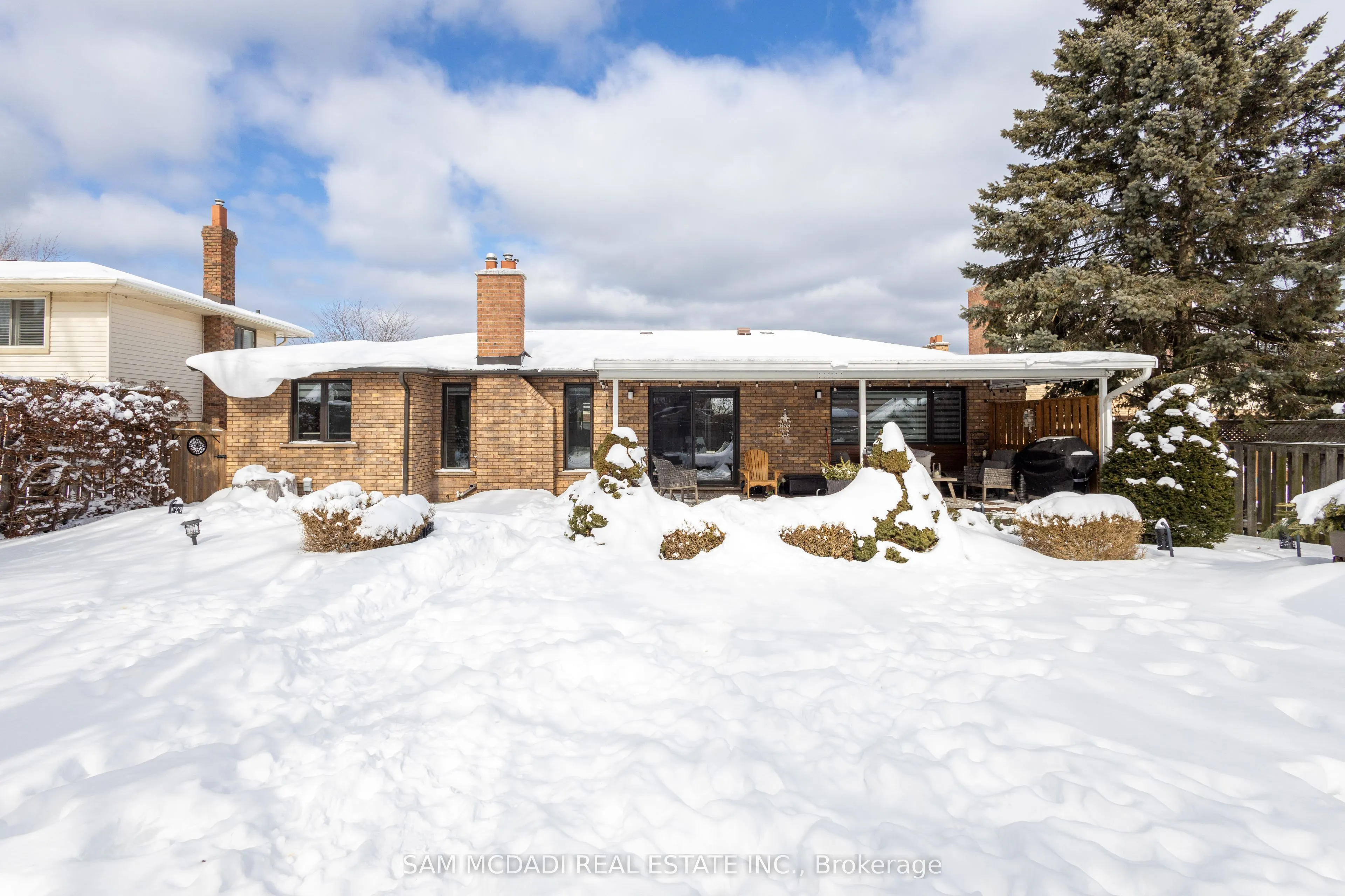 12 Cheval Drive