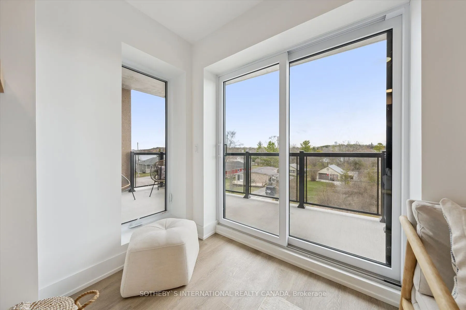 19B West Street N #306