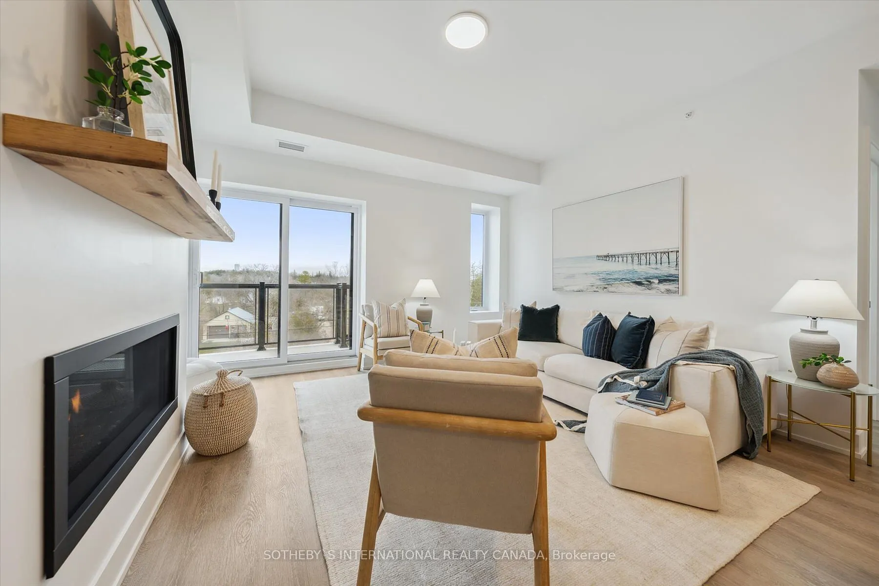 19B West Street N #306