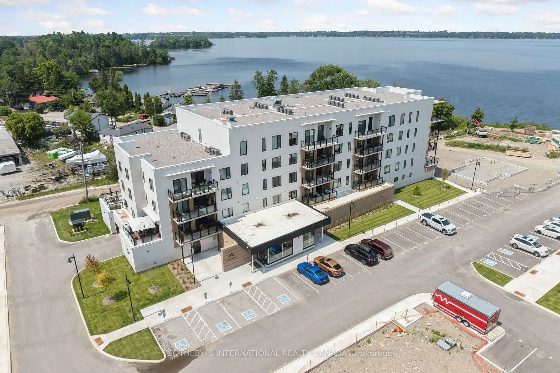 19B West Street N #306