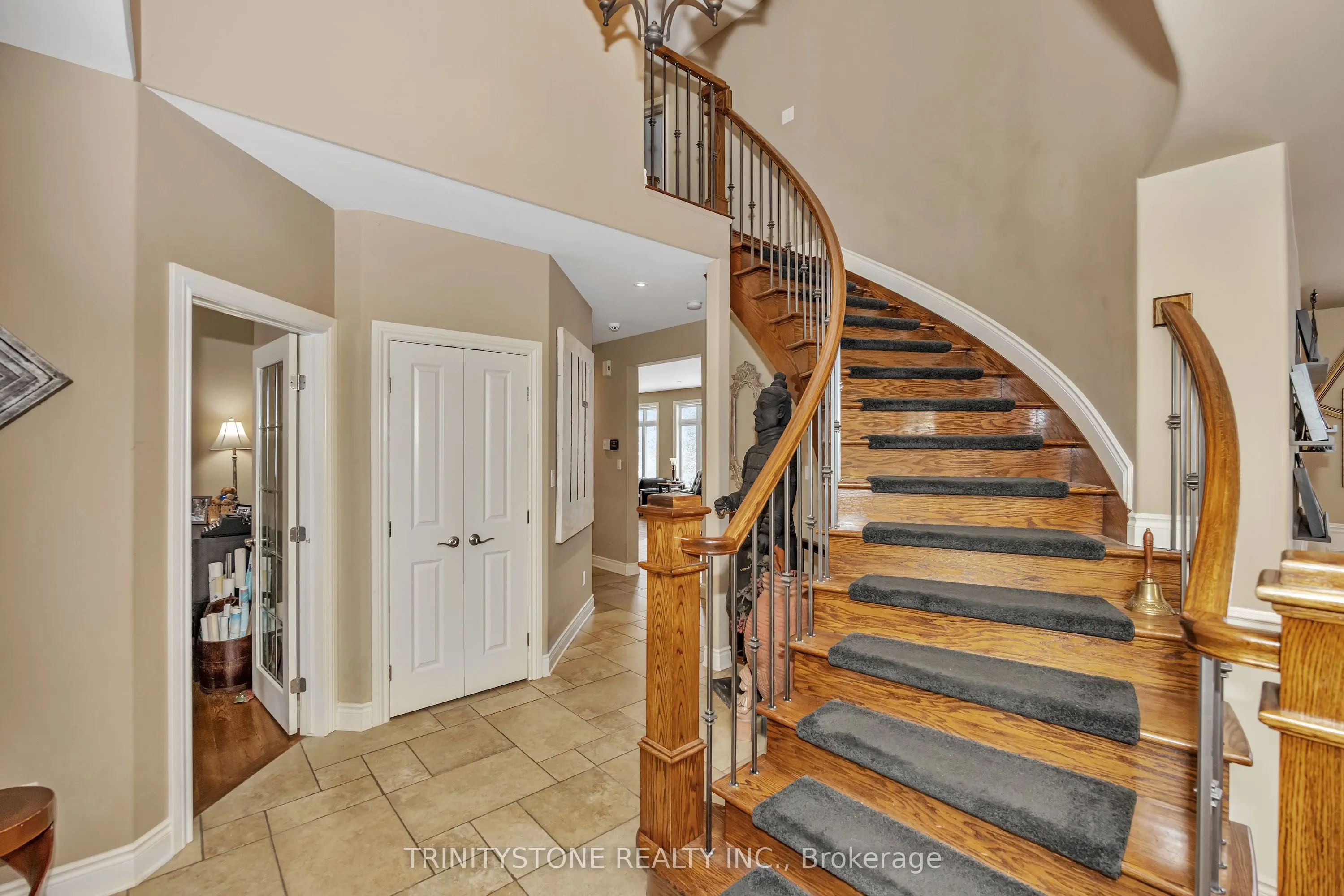 15 Canadian Drive
