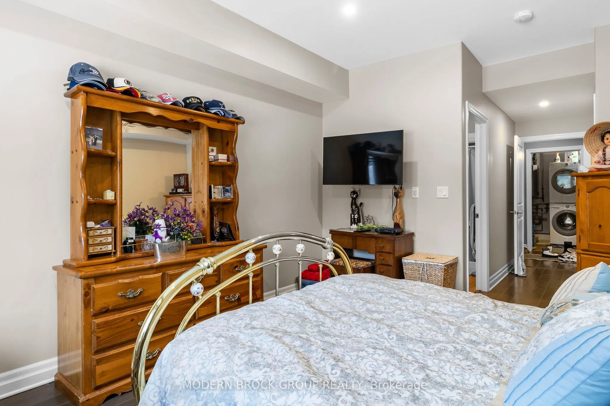 1109 Millwood Avenue #103