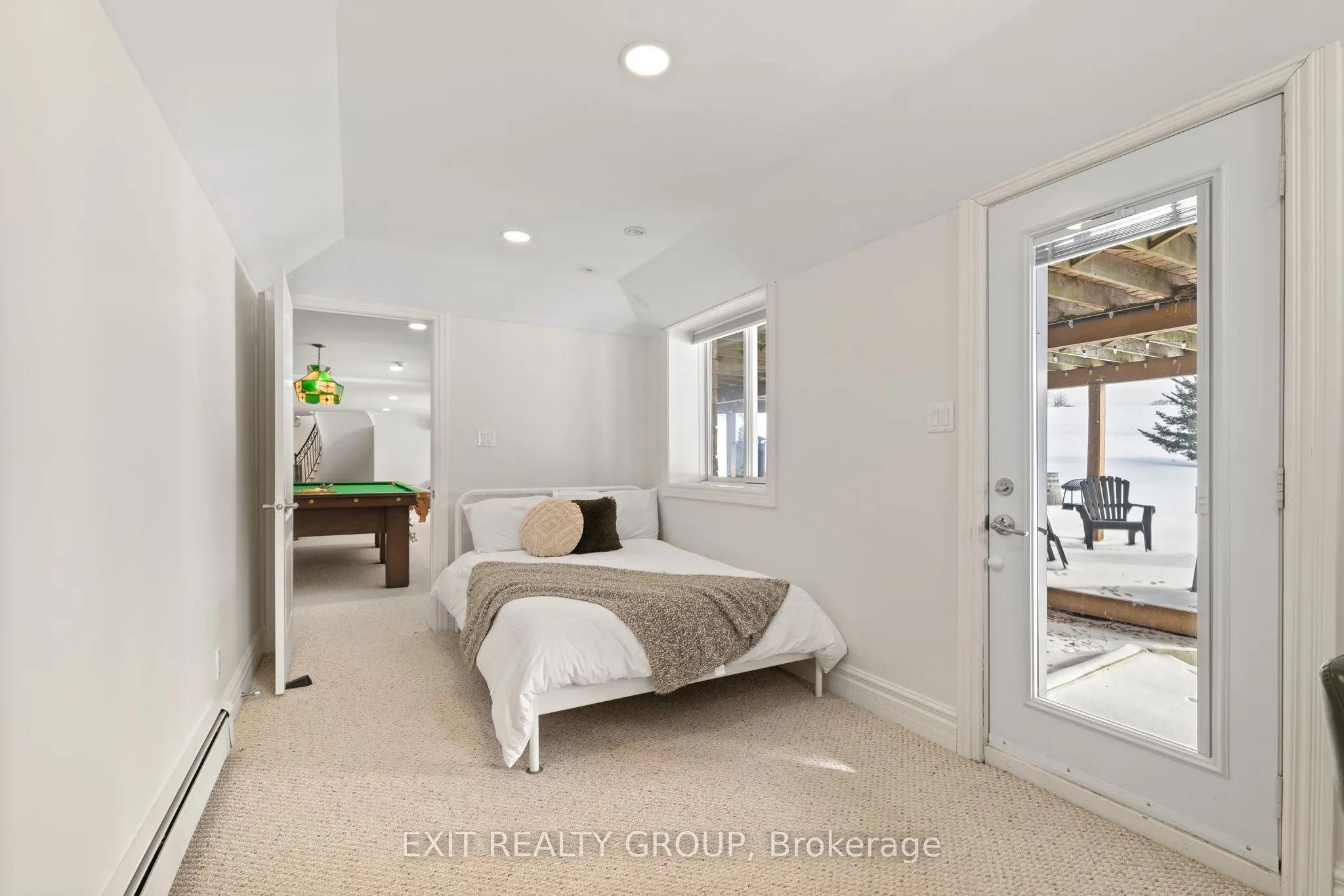439 Oak Lake Road