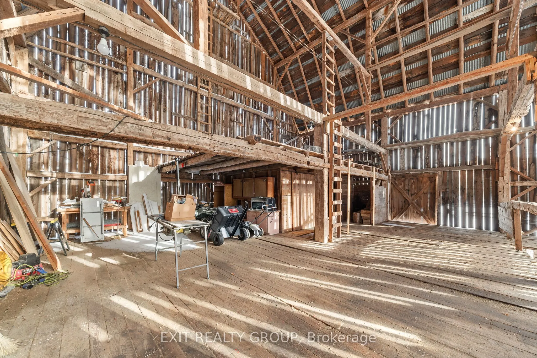 439 Oak Lake Road