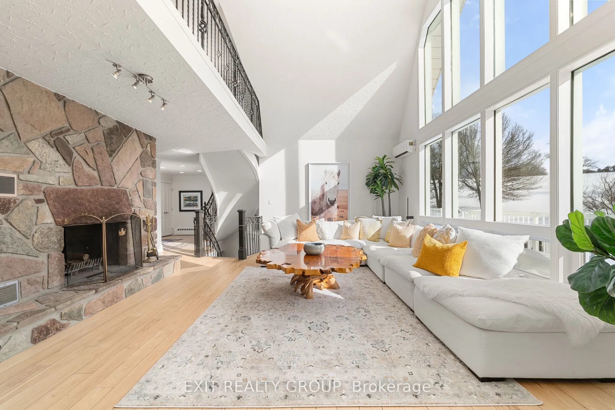 439 Oak Lake Road