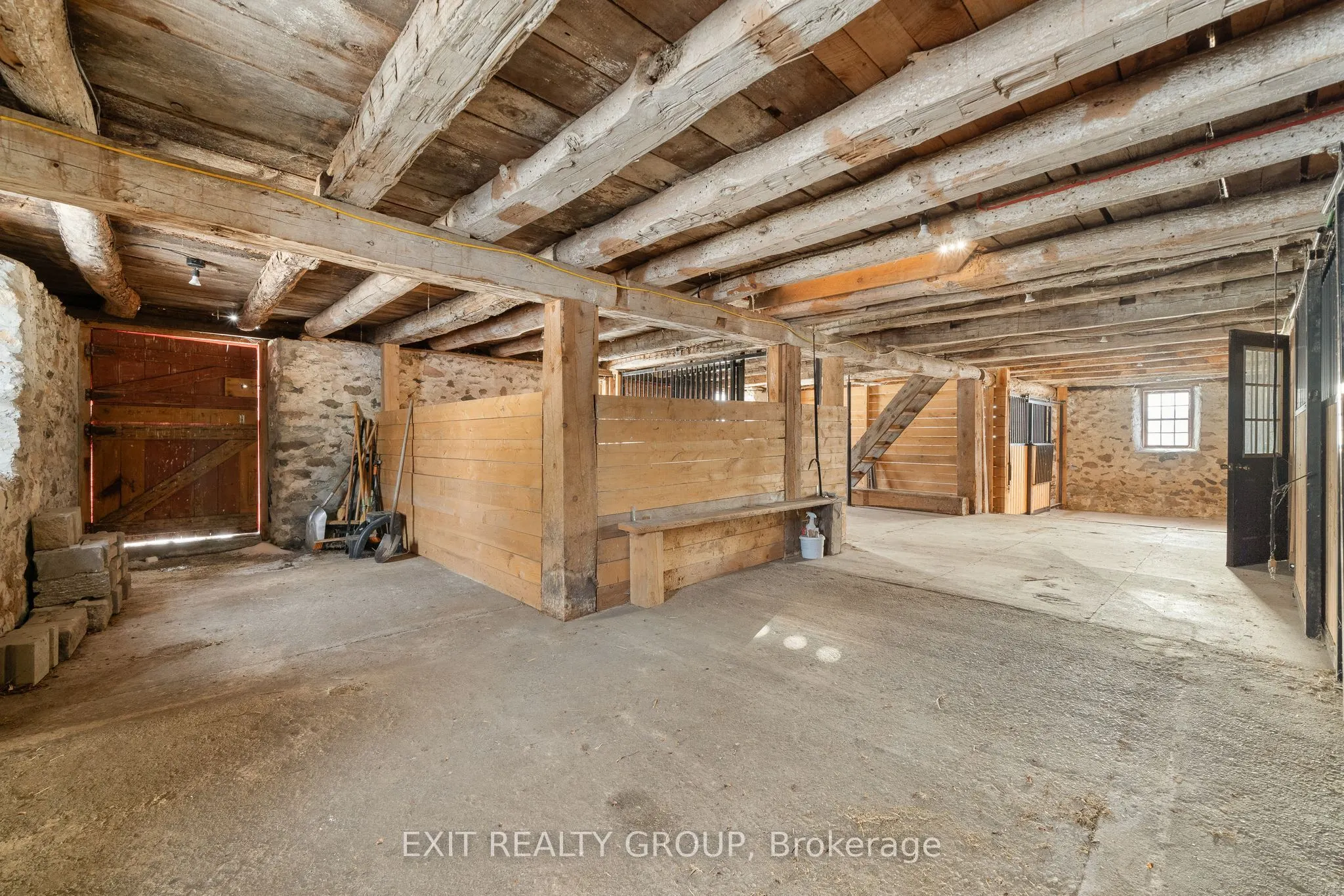 439 Oak Lake Road
