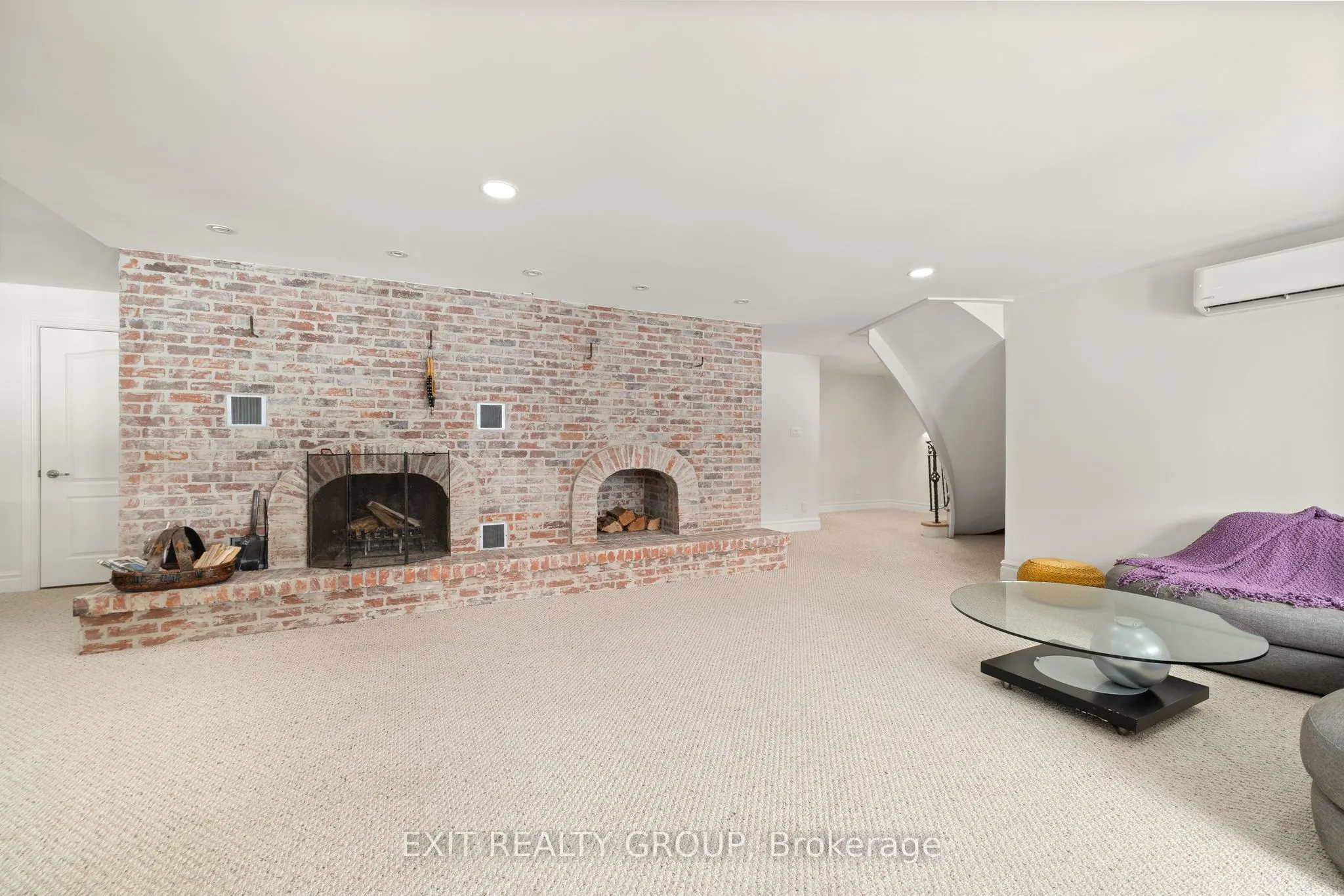 439 Oak Lake Road
