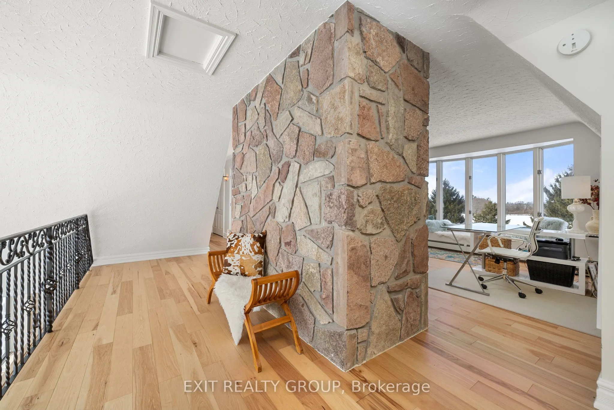 439 Oak Lake Road